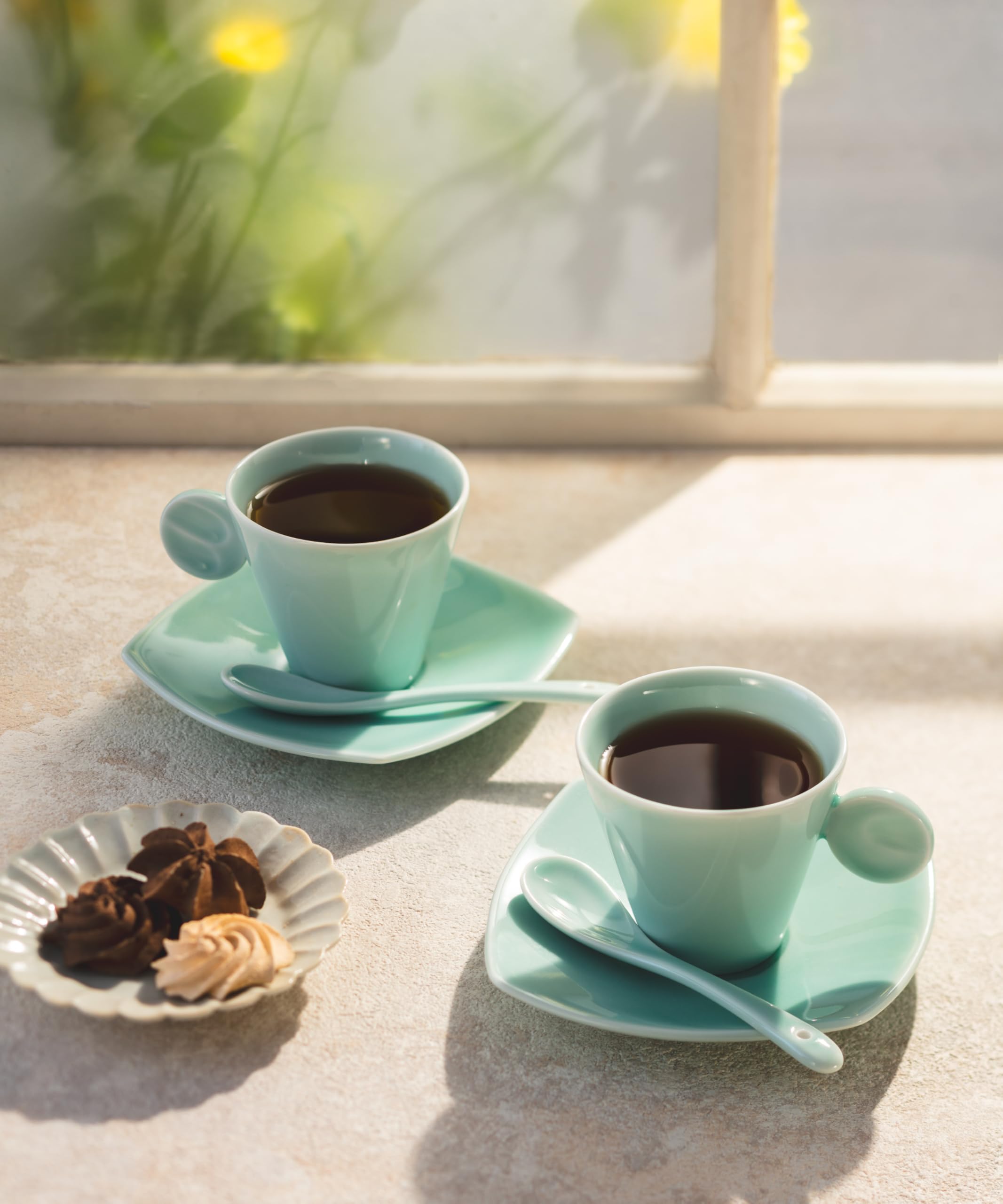 Selected - Juego de tazas de café de porcelana de 2 a 5 onzas, taza de café expreso, demitasse, taza de té con platillo y cuchara, apta para microondas y lavavajillas, estilo moderno y clásico,