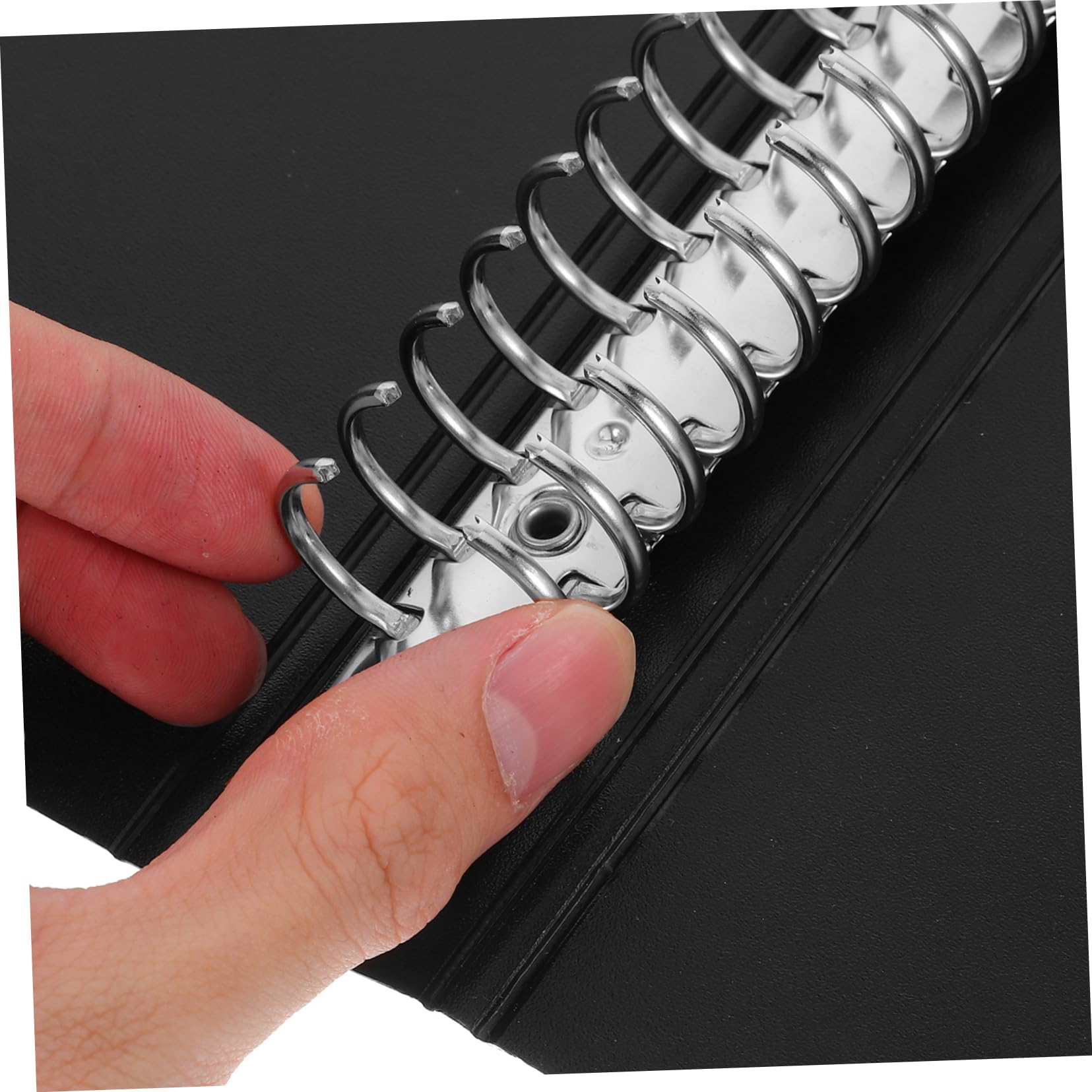 Carpeta de Chequera Negra de Plástico con Amplia Capacidad y Funcionalidad Versátil para Organizar Facturas y Documentos en Oficina o Casa