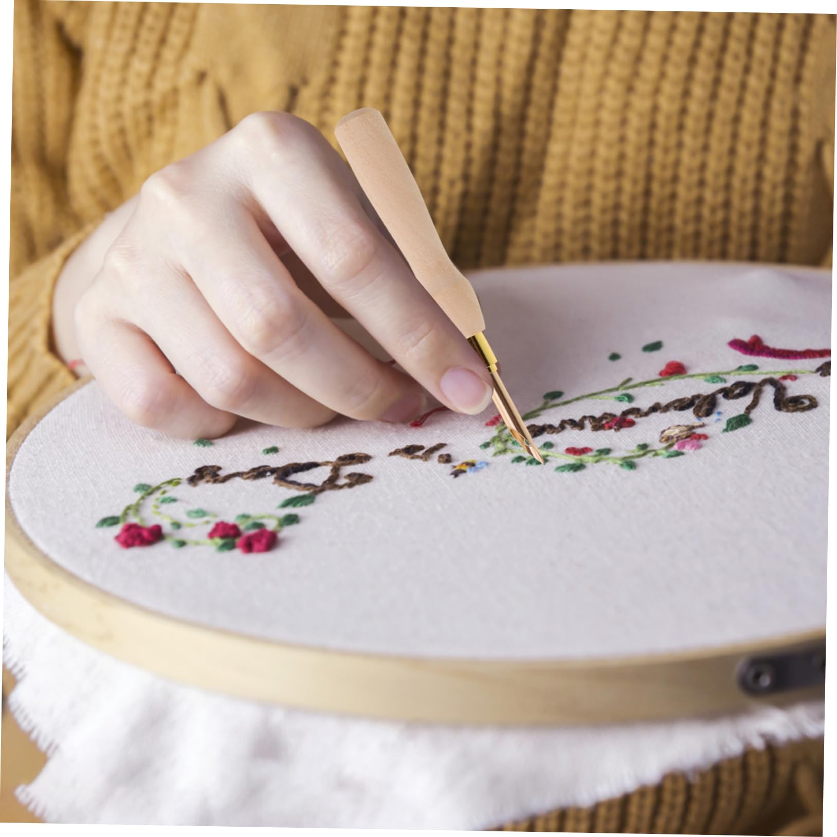 OSALADI Embroidery Punch Needle Set 6pcs Punch Needles Kit for Adults Beginners DIY Craft Kit Comfortable Wood Handles