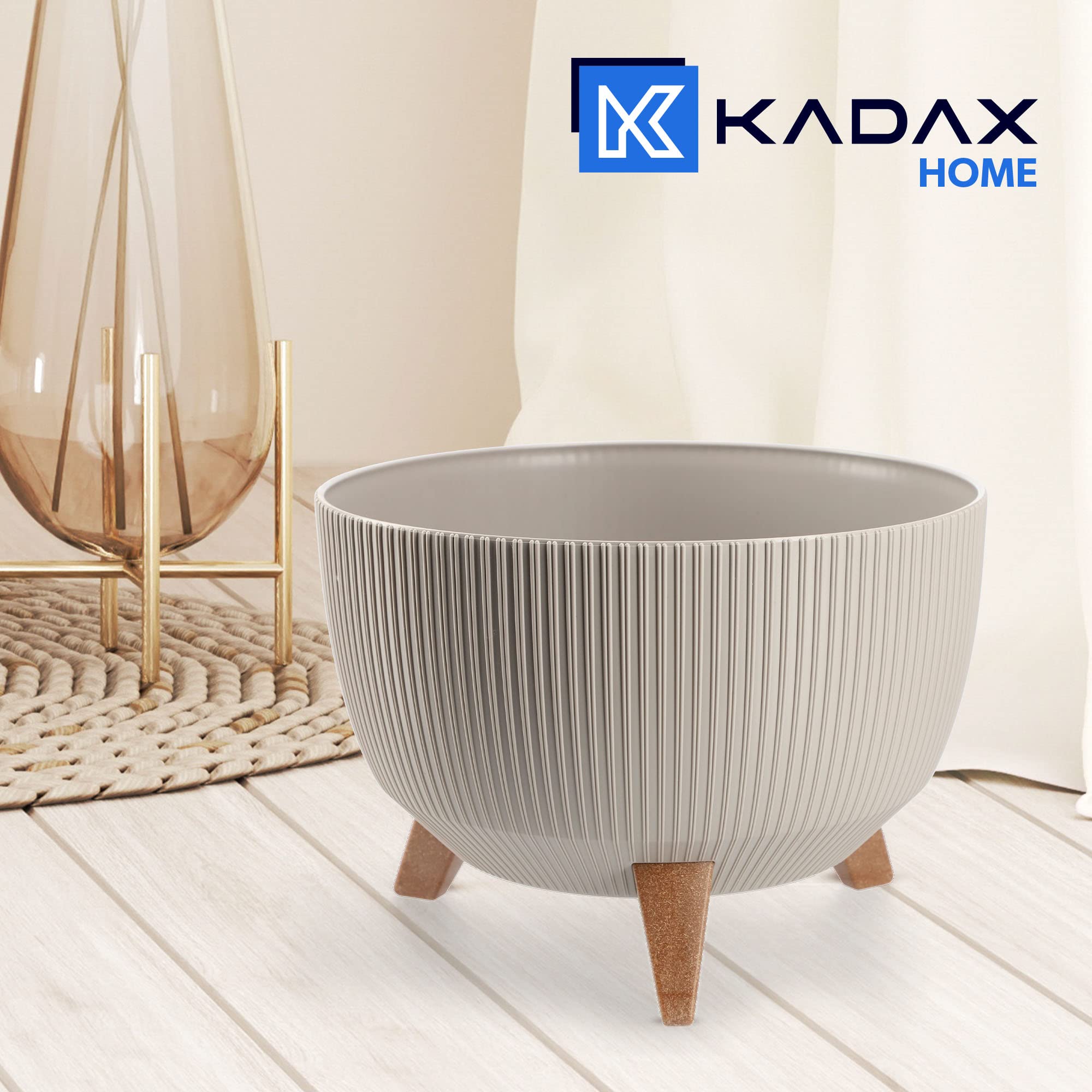 KADAX Blumentopf aus Kunststoff mit DREI Einsteckstützen, runde Blumenschale, Pflanzkübel, Blumenkübel, Pflanzschale für Balkon, Wohnzimmer (33 cm Ø/Taupe)