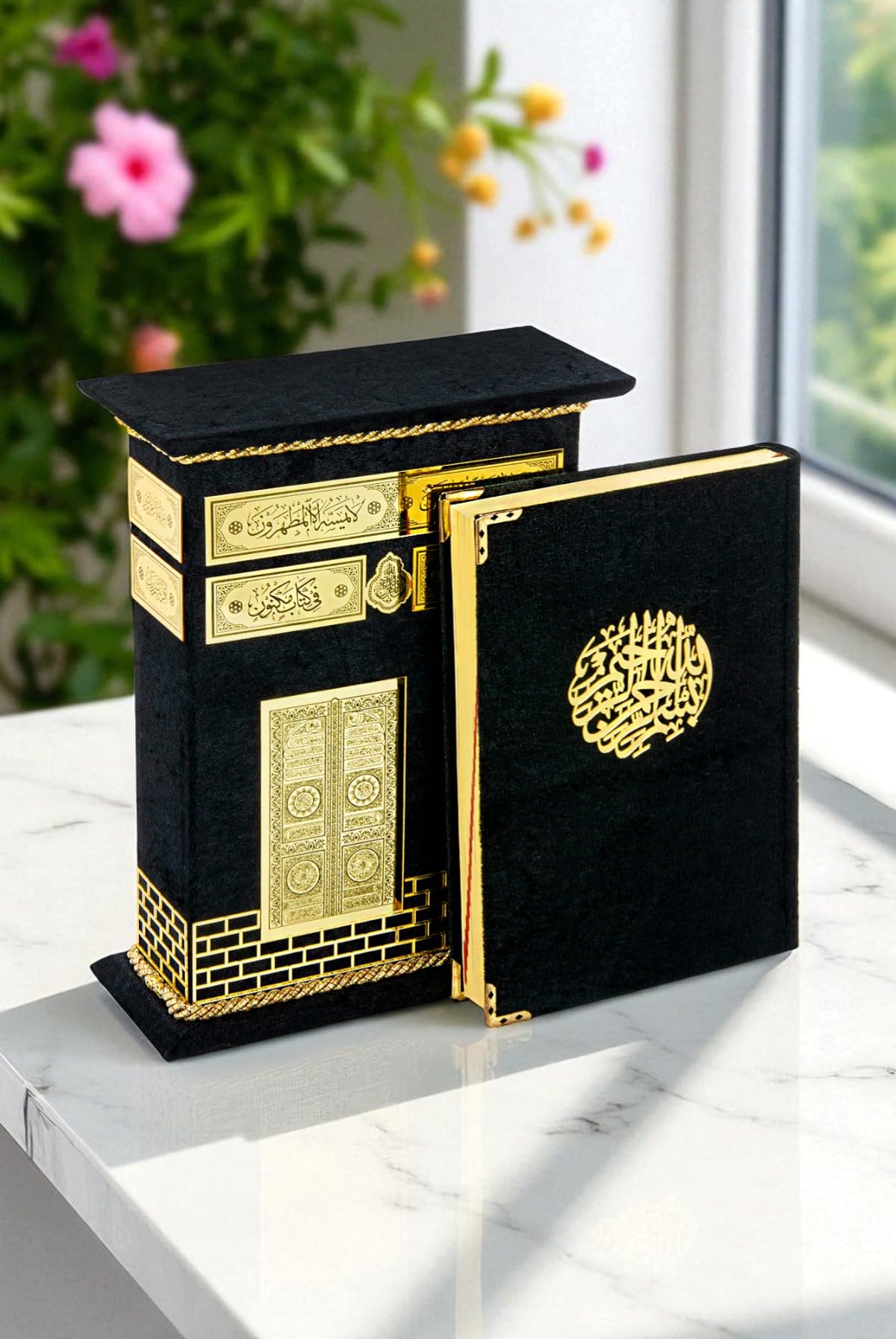 Amazon.co.jp: The Holy Qur'an コーランの本 アラビア語のカバドア