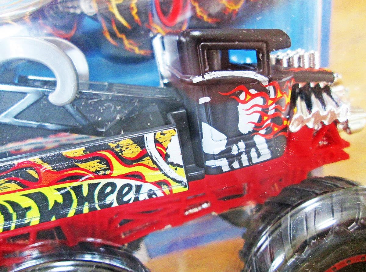 超ド級6WD ユーロ版 Monster Bone Shaker モンスタートラック/ボーンシェイカー/スカル/ドクロ/死神/骸骨/フ