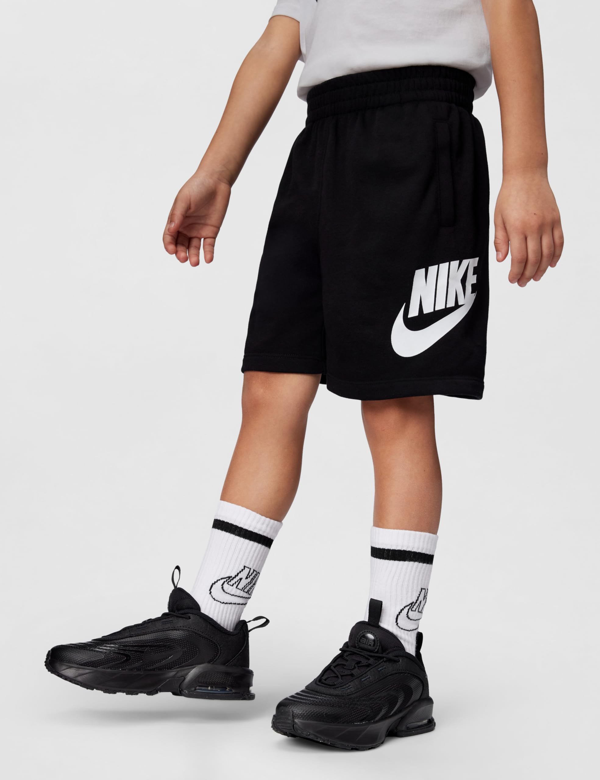Nike - Sportswear Club 15,2 cm Woven Shorts, Shorts pour Enfants et Adolescents