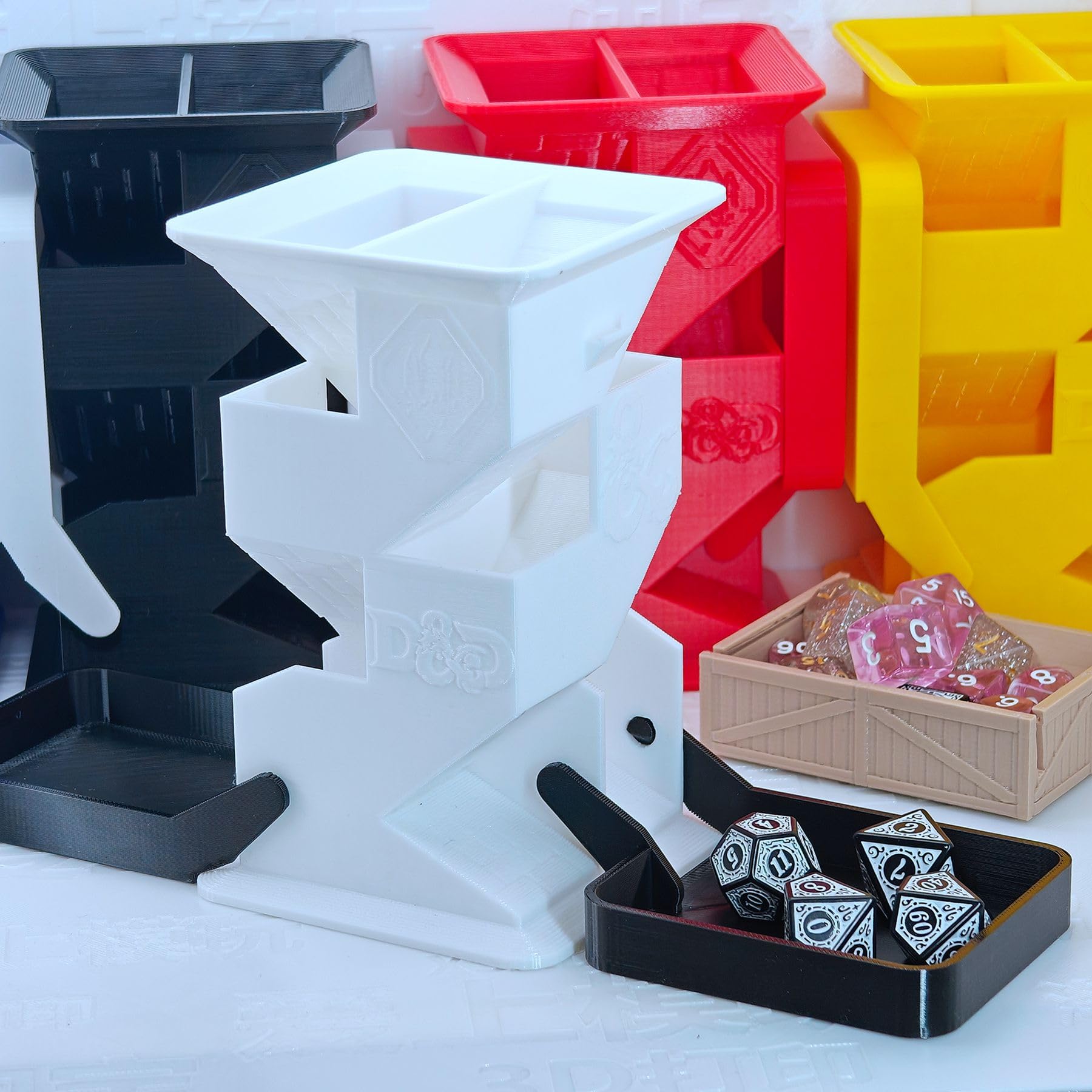 Double Plateau Pliant Dice Tower, Portable Impression 3D Pliable DND Dice Rolling Tower pour Donjons et Dragons d & D Table RPG Jeu Noir + Blanc