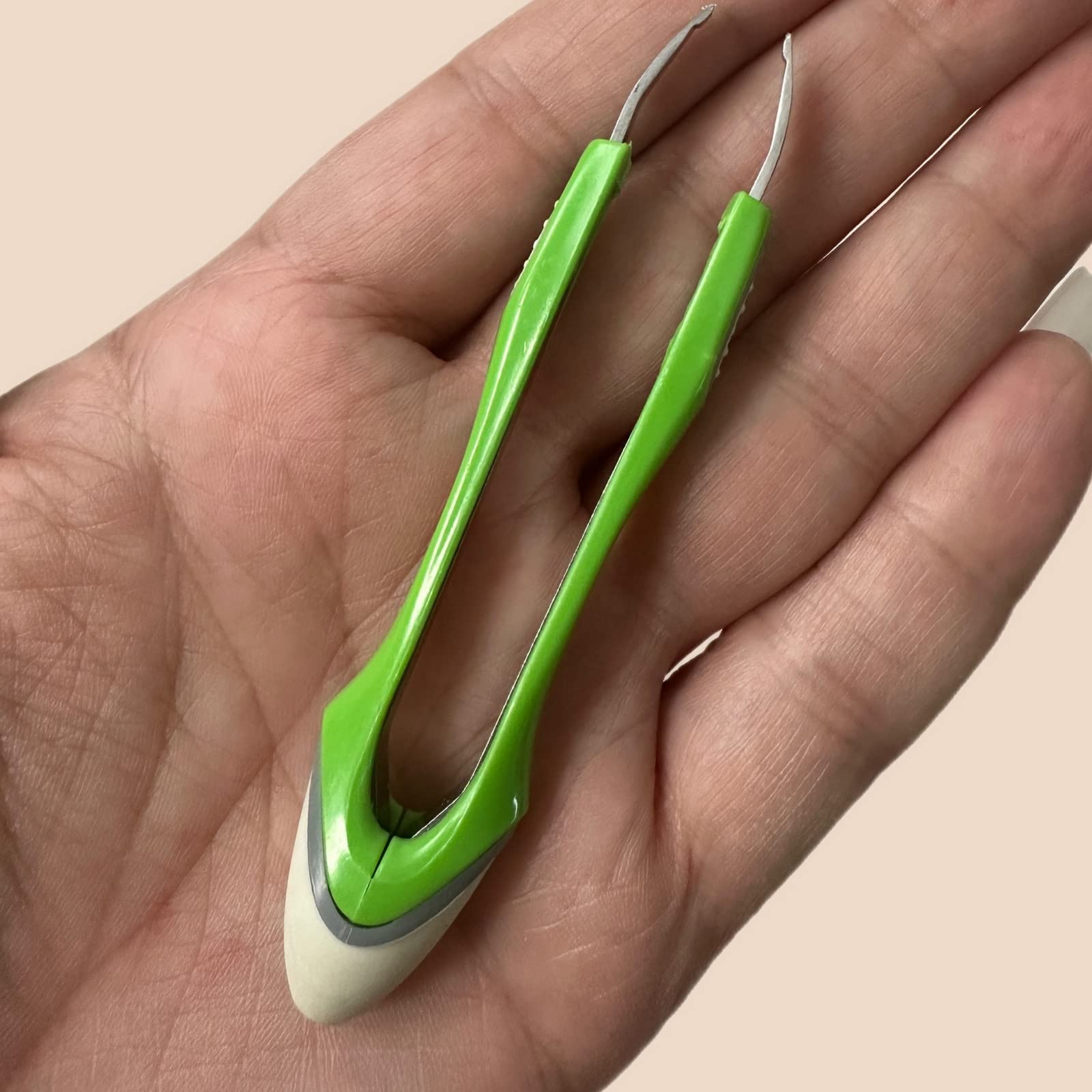 2 pinzette ergonomiche con punta obliqua multiuso in acciaio inox antiscivolo presa sicura pinzette di precisione per uomini donne artrite mani