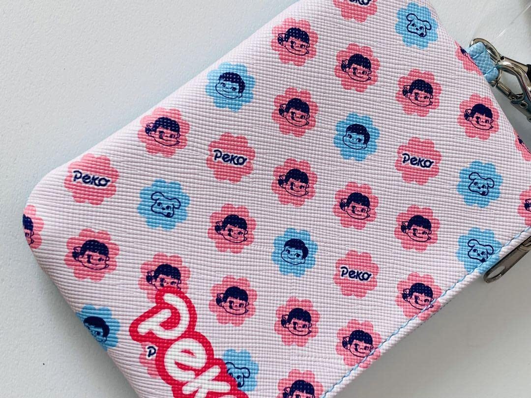 Amazon.co.jp: 不二家 ペコちゃん コインケース付きパスケース 