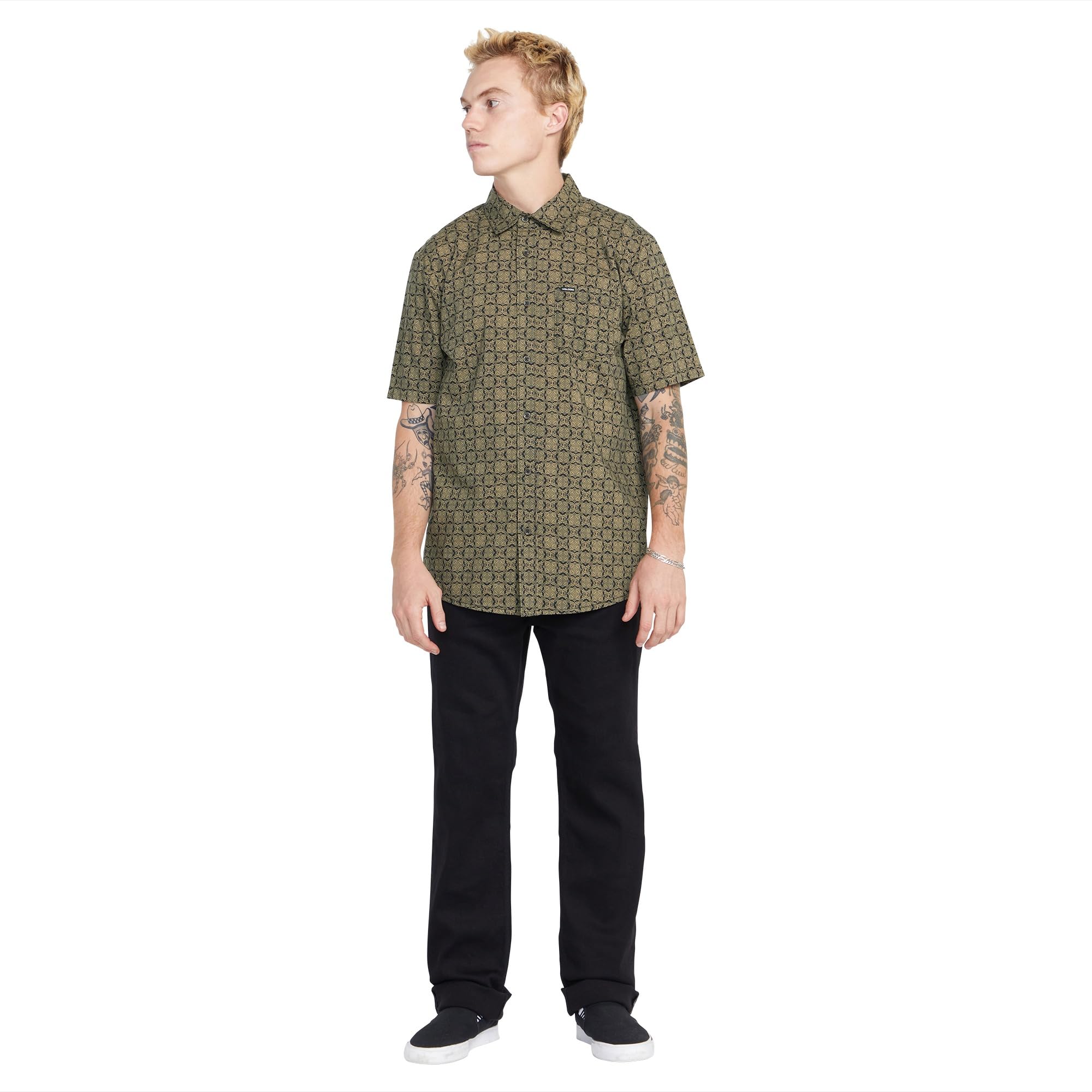 VolcomMen's Scaler Stone Short Sleeve Button Down Shirt