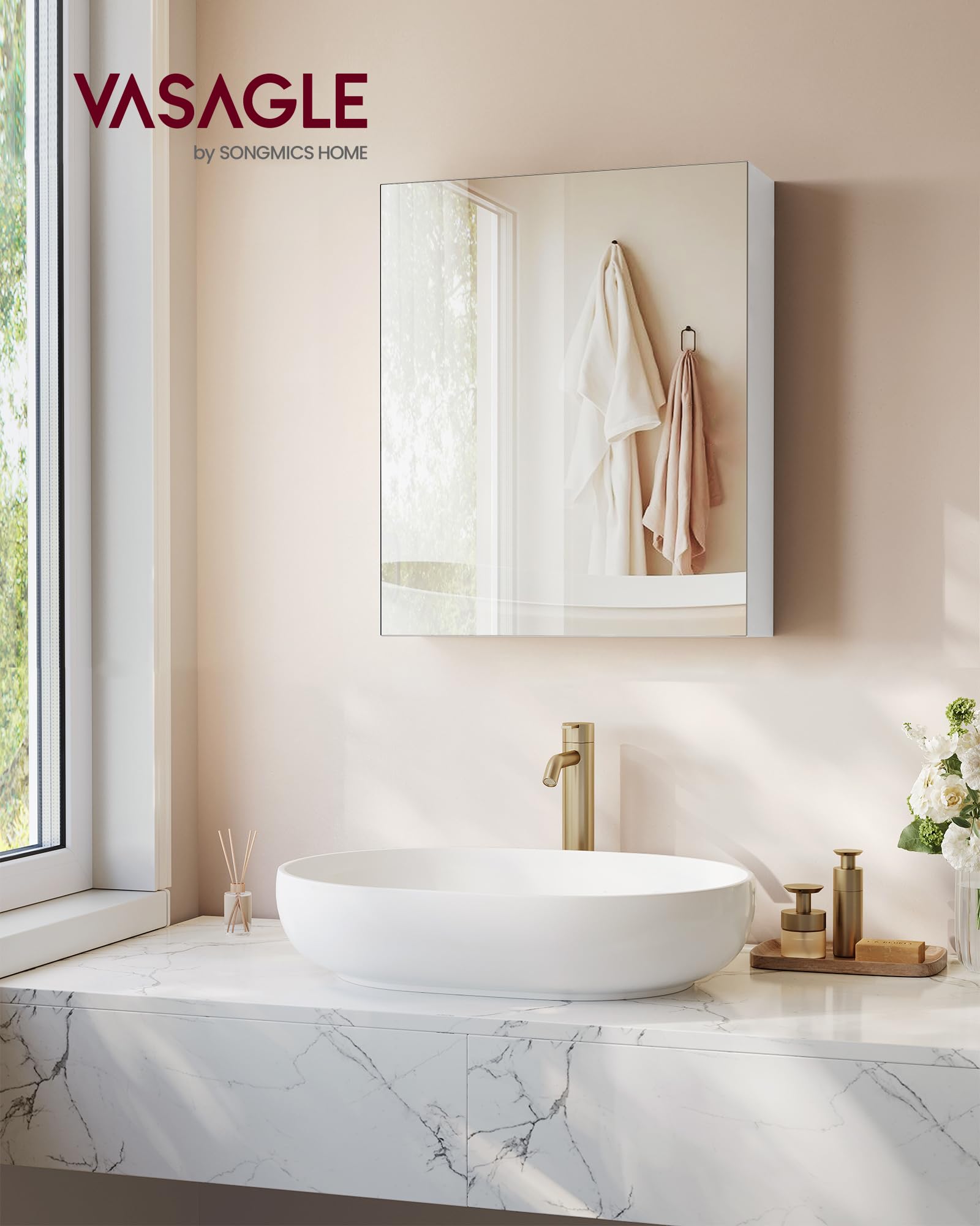 VASAGLE Kailyn Colección - Armario de Pared para Baño, 1 Puerta con Espejo, Estilo Moderno, 13 x 50 x 60 cm, Blanco BBK012WB01