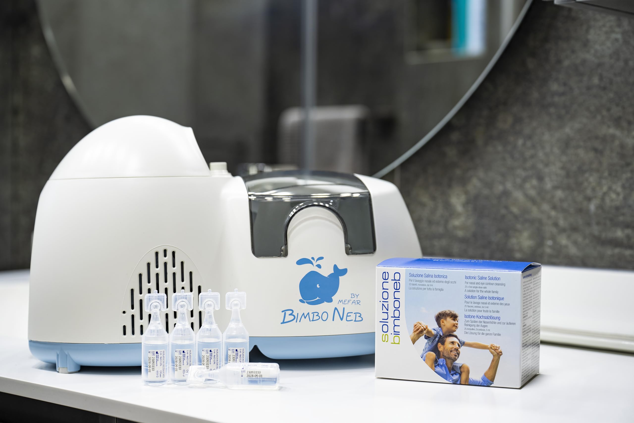 Air Liquide Healthcare, Soluzione Isotonica Sterile BIMBONEB, Trattamento delle Cavità Nasali e per l'Igiene Oculare, Adatta per Adulti e Bambini, Confezione da 25 Flaconcini Monodose da 5 ml