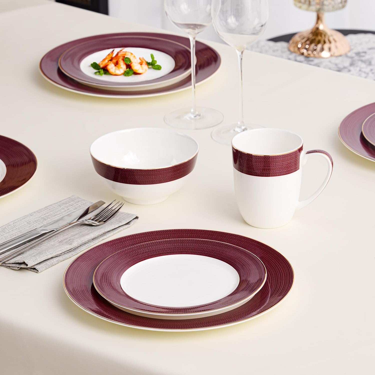 16-Piece Fine Bone China Dinnerware Set, Dinner Plates,Bowls and Mugs Set, Dishware Set for 4, With Selected Christmas Premium Red and Green pattern, White Embossed Spot Ornament and Gold Rim