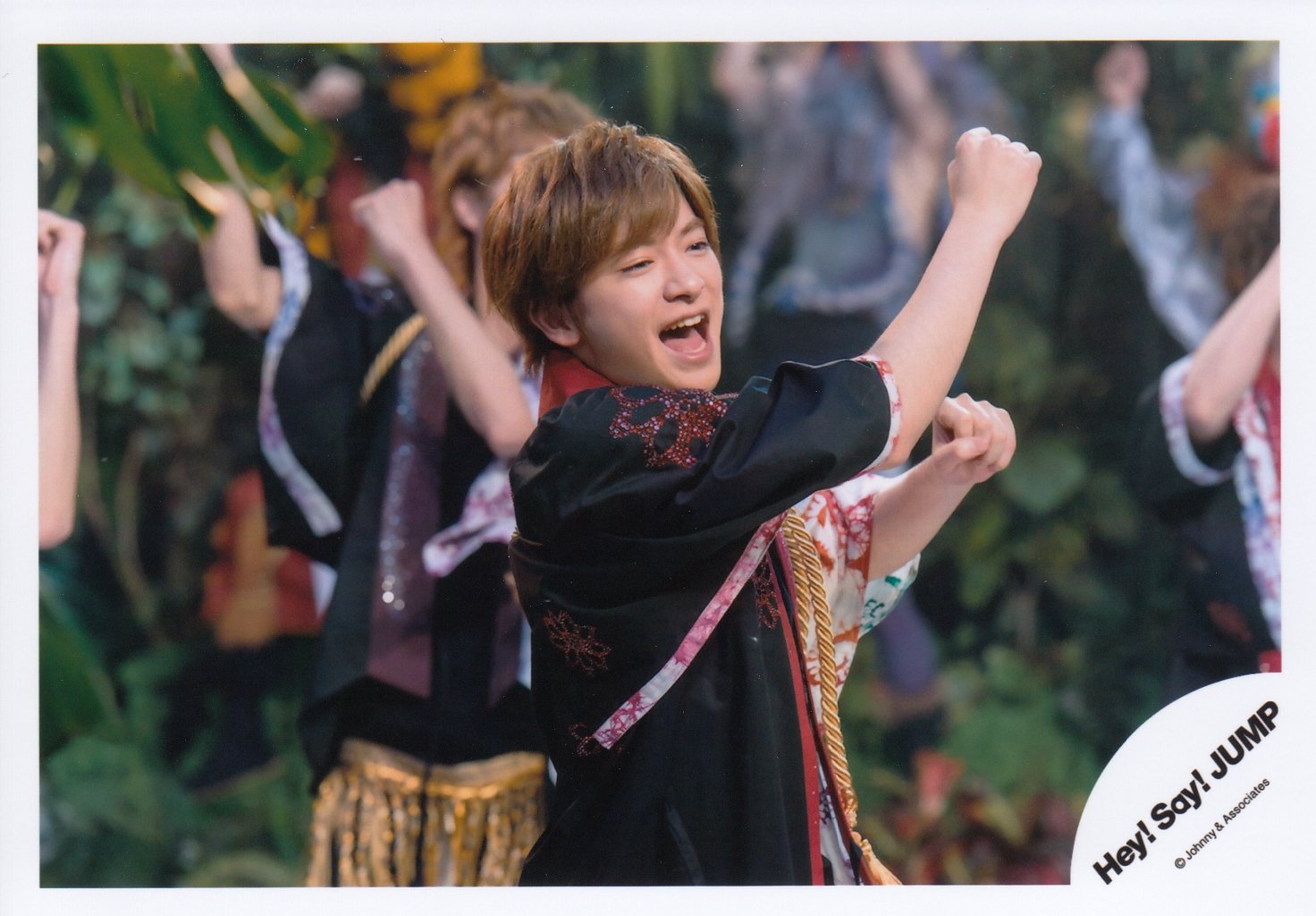 Amazon.co.jp: Hey! Say! JUMP 公式生写真 （知念侑李）HC00014 : おもちゃ