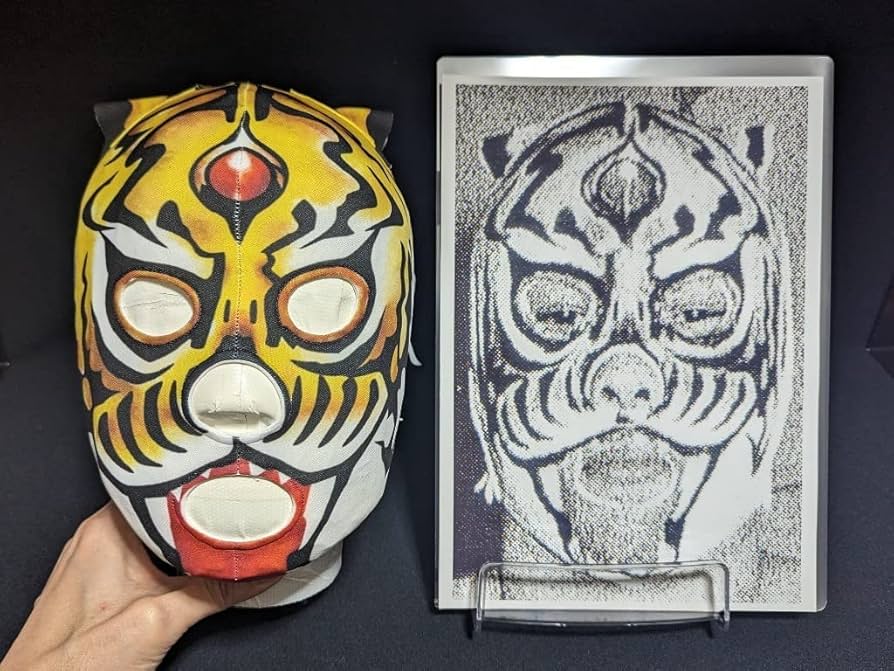 初代タイガーマスク（佐山サトル＋マスク2個）フィギュア 初代タイガーマスク（佐山サトル＋マスク2個）フィギュア - メルカリ