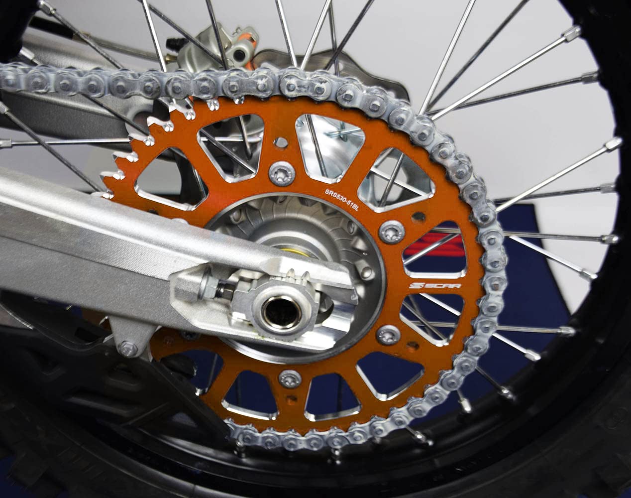 SCAR Aluminium Kettenrad kompatibel mit KTM SX/SXF/EXC/EXCF 125 150 250 300 350 450 500 93-26, Orange - 50 Zähne