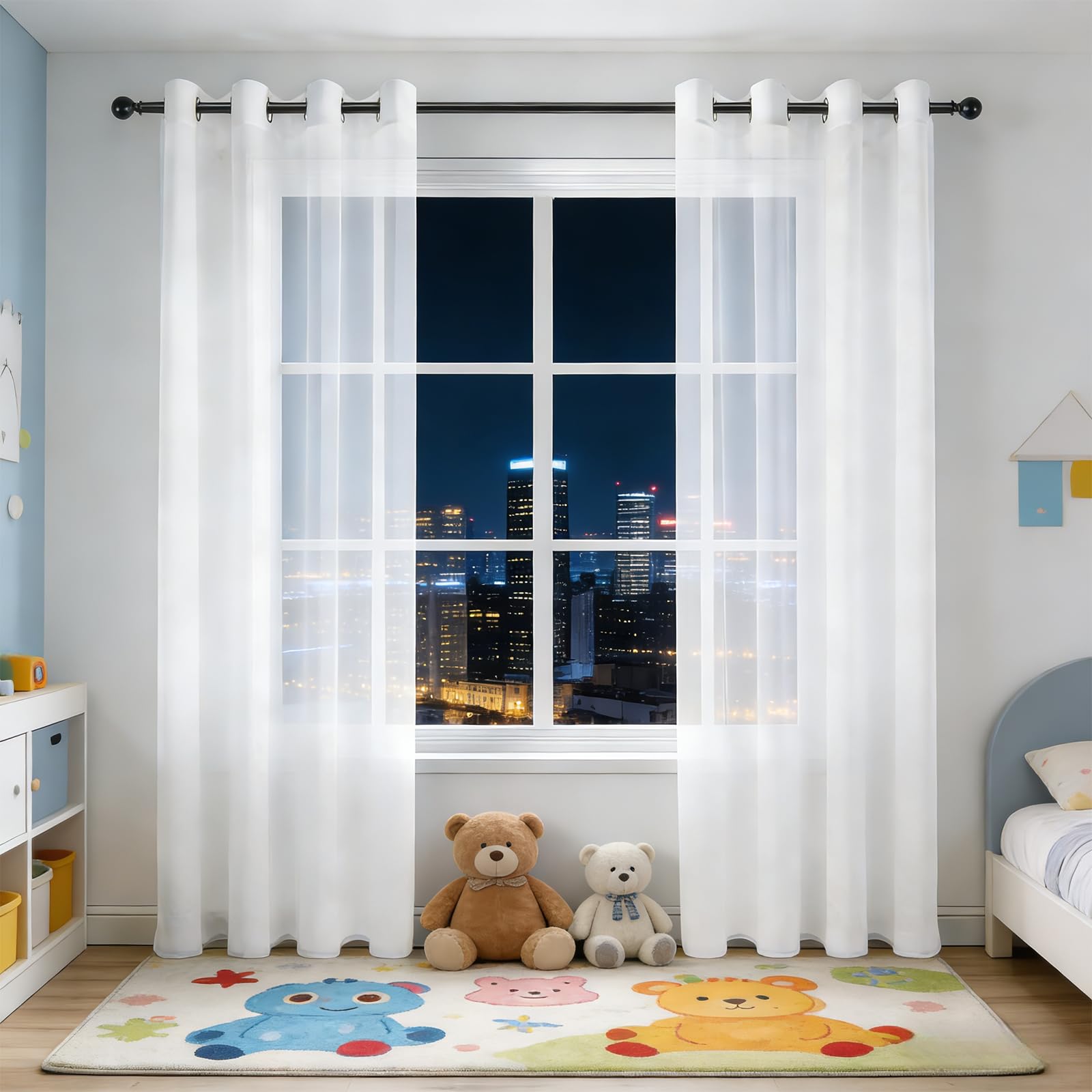 Rideau semi-transparent blanc pour adoucir la lumière du salon 255x255