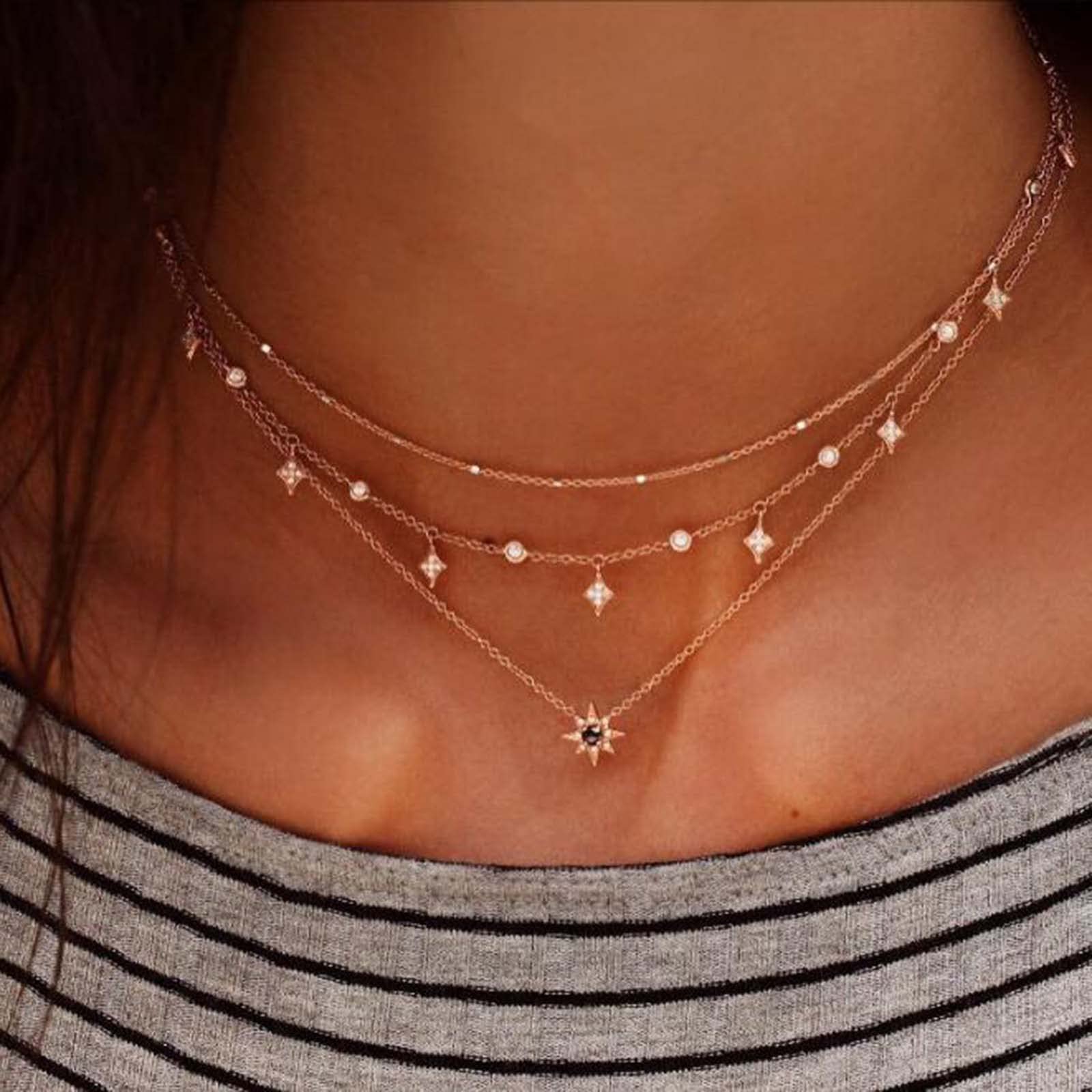 Wendalern Boho Collar de estrella de cristal en capas Collar colgante de diamantes de imitación vintage CZ Collar Northstar Collar de gargantilla de estrella dorada Joyas para mujeres y niñas
