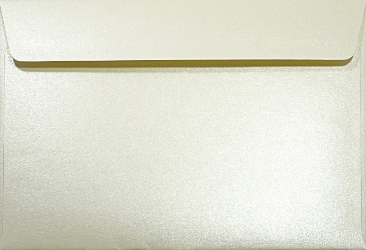 Netuno 100 Kuverts Perlmutt-Creme DIN C5 16,2x22,9 cm glänzend und elegant