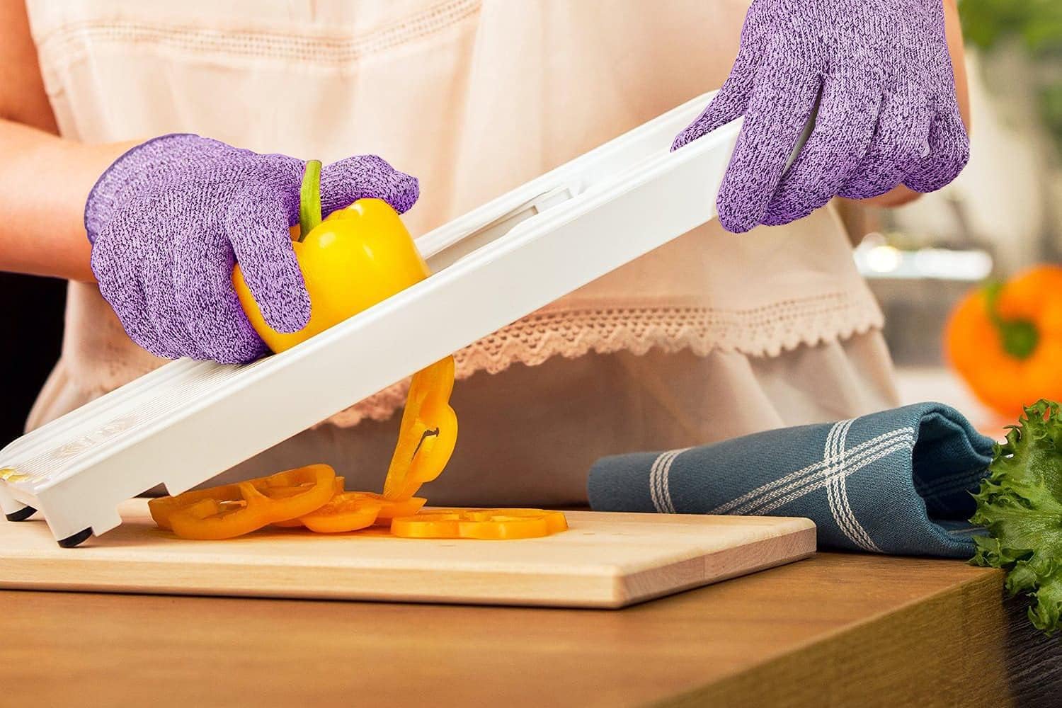 Guardnar Cut Resistant Gloves Food Grade Level 5 Hand Protection, Safety Kitchen Cut Gloves for Oyster Shucking, Wood Craving, Purple, M: Tools & Home Improvement