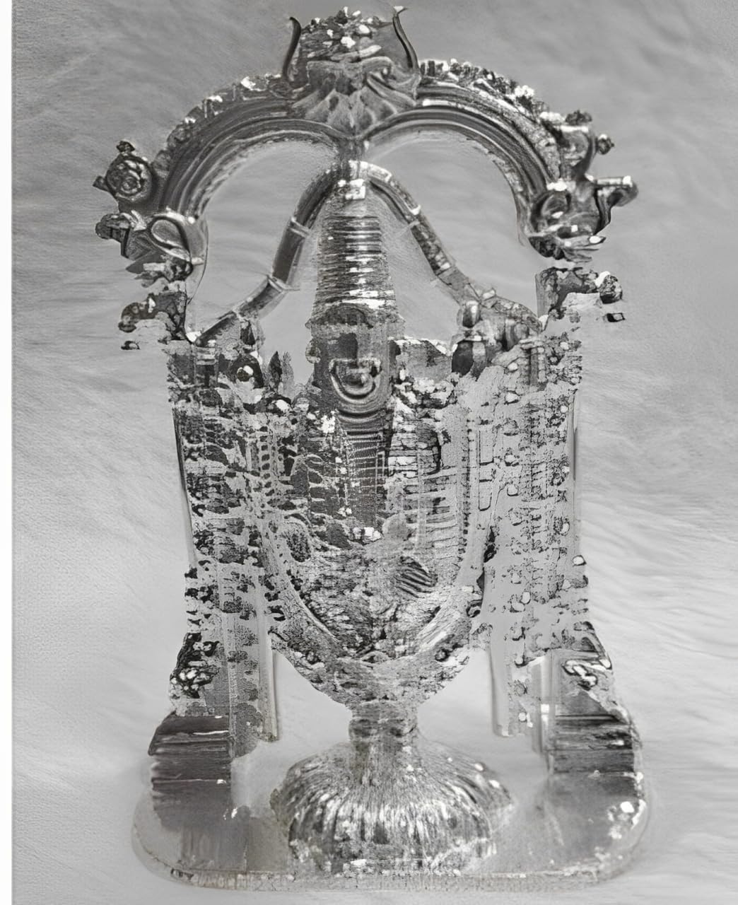 Statue Tirupati Balaji en argent pur 925 avec finitions artisanales de haute qualité pour autel
