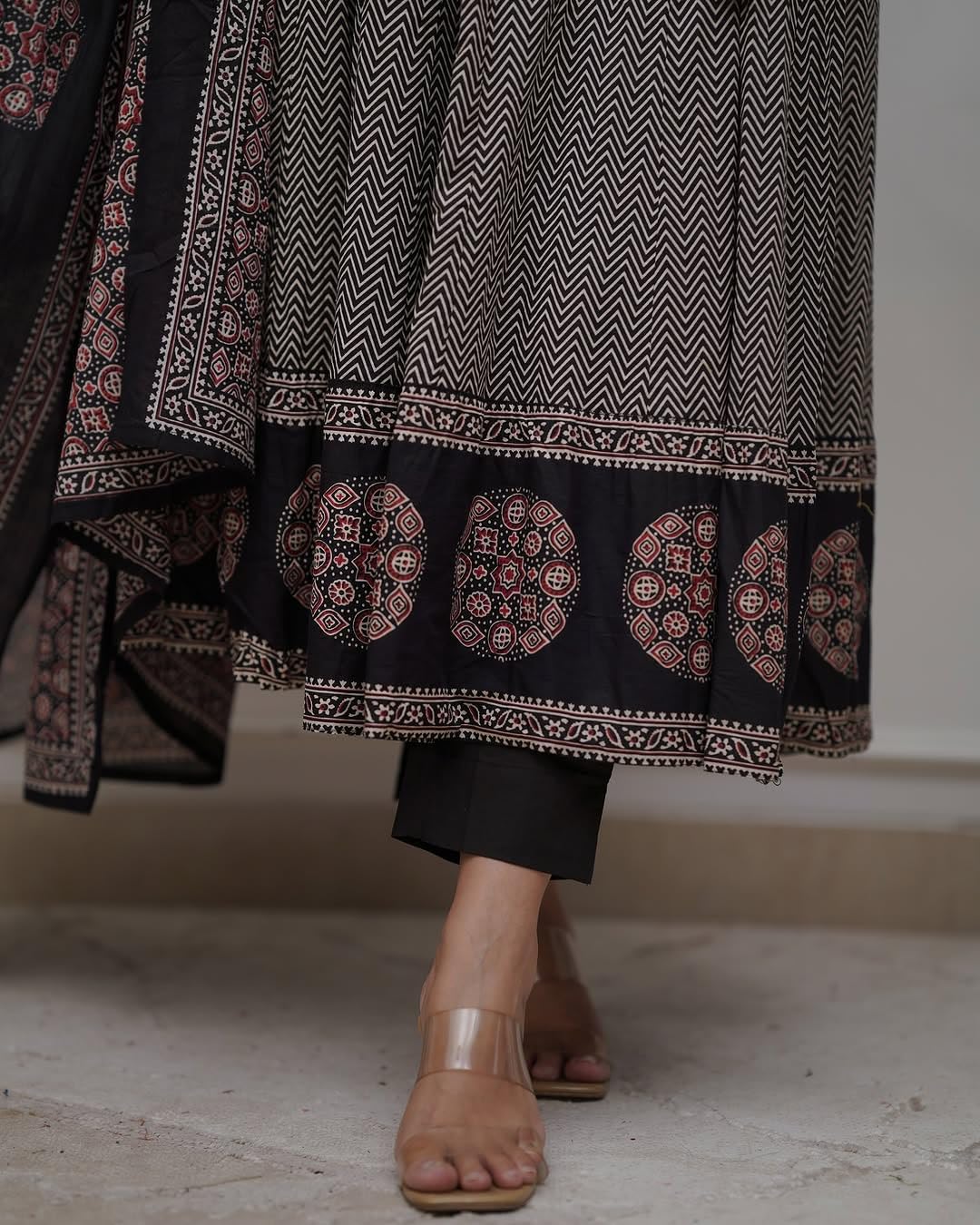 Nermosa Kurta e pantaloni Anarkali in cotone viscosa stampata da donna con Dupatta | Set Kurta stampato | Set Kurta in viscosa | Abbigliamento estivo da ufficio |