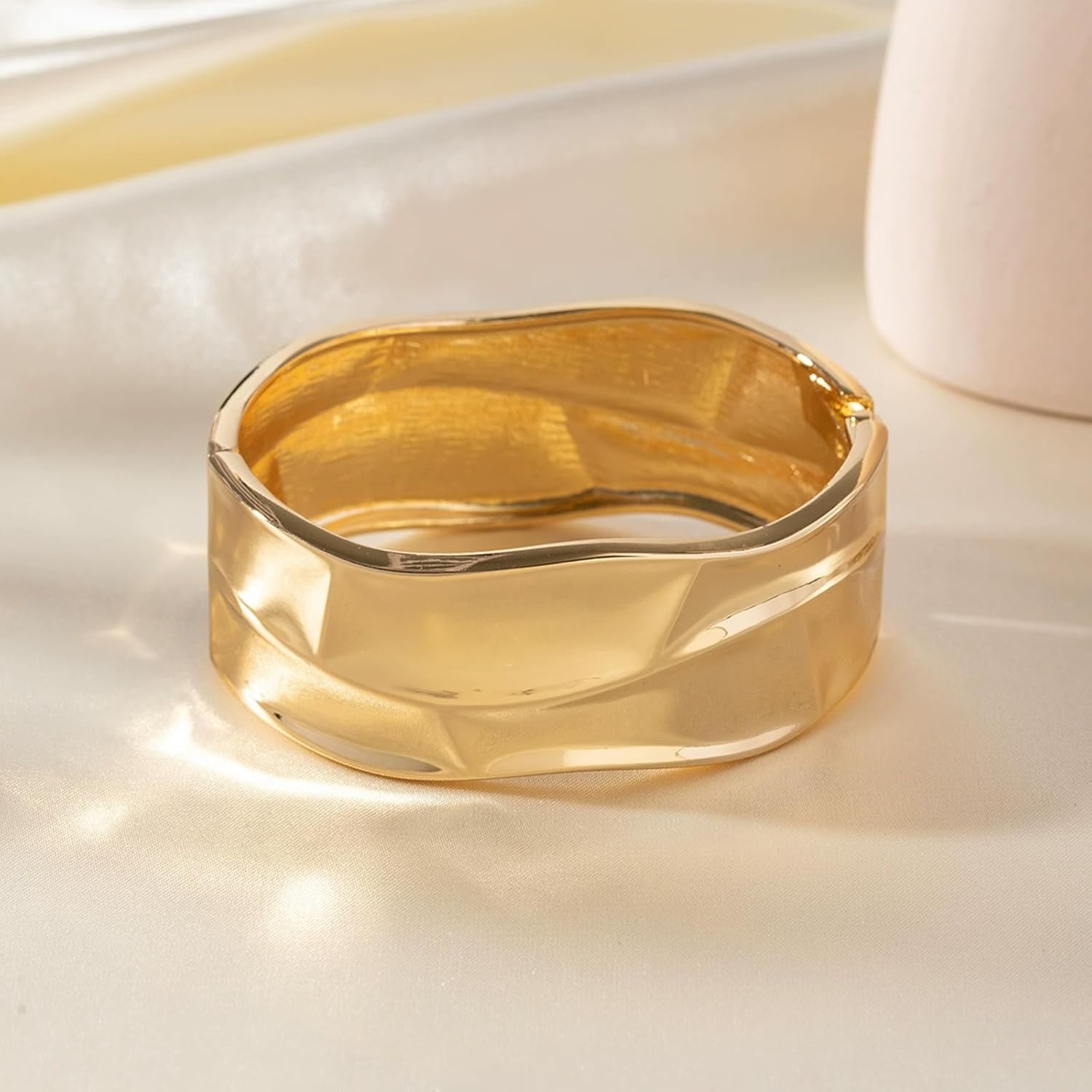 Chunky Gold Bangle Bracelets for Women Hammered Texture Cuff Bangles Wrist Wrap Bangle Bracelet Jewelry - Image 4