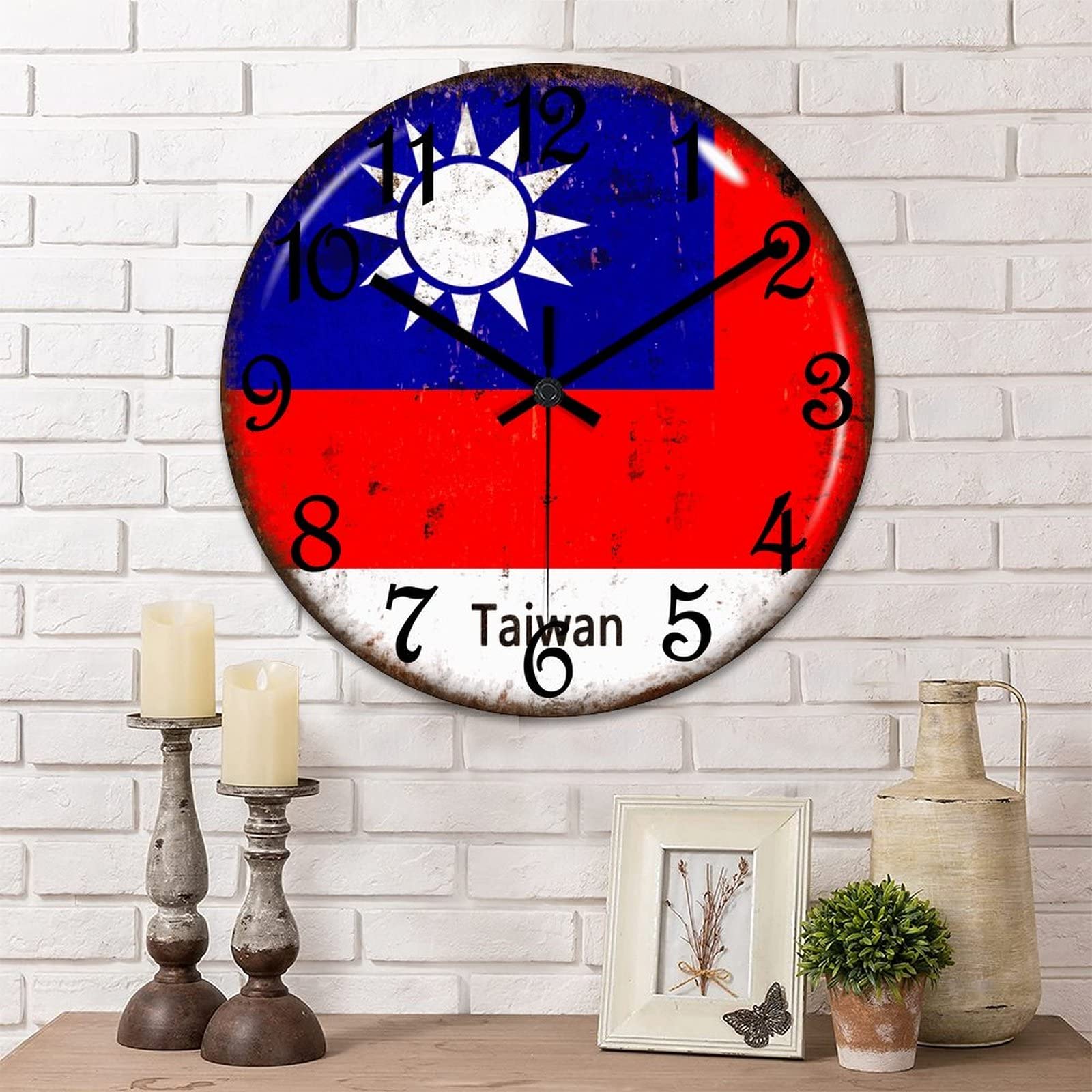 Horloge murale en bois silencieuse style ferme pour décorer votre cuisine avec charme
