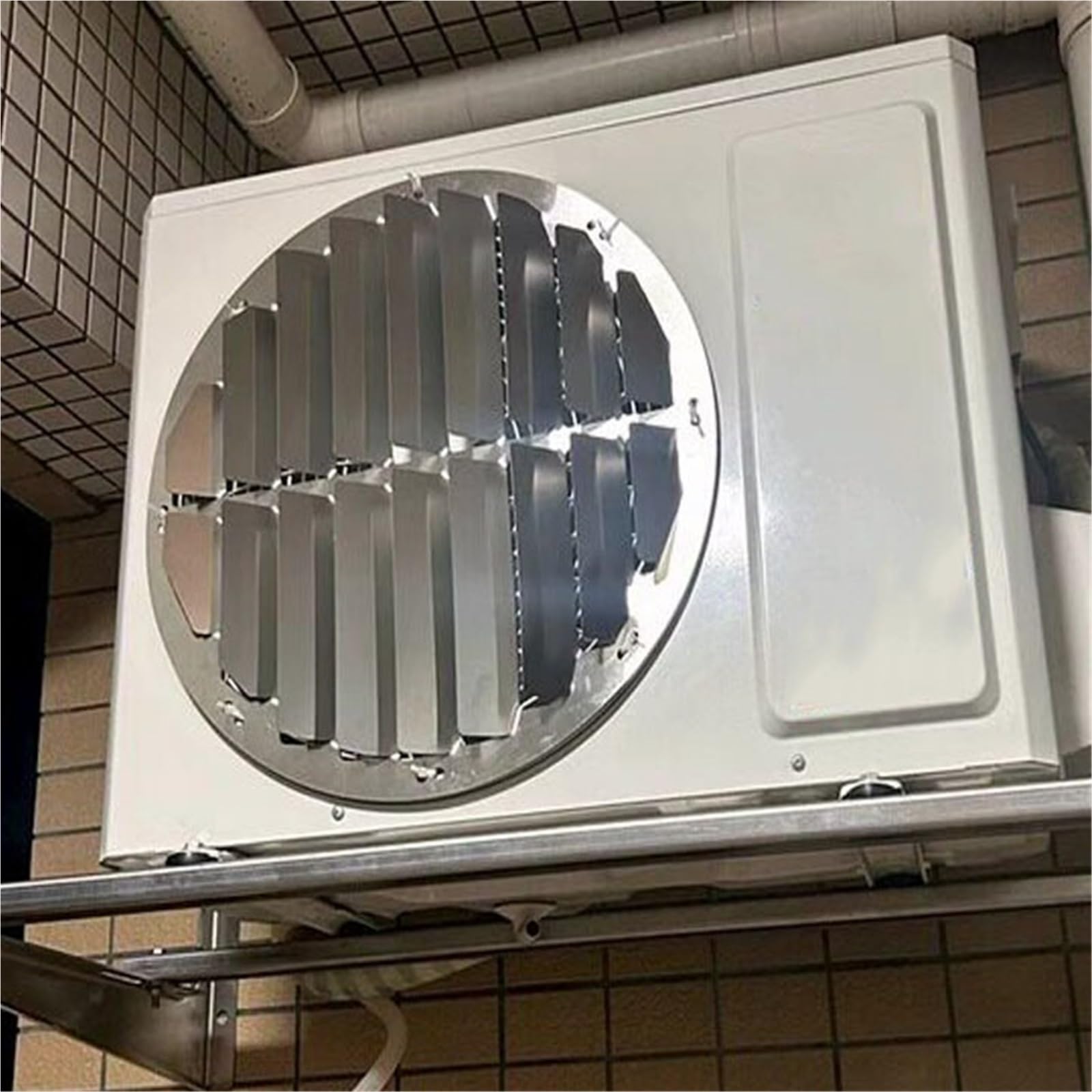 LSMDPT Dia 35 27 43 48 53 Cm Outdoor AC Condenser Deflector Baffle, Stainless Steel Wind Guide Cover, AC Condenser Compressor Protection Fence, Easy To Install(Dia 48cm/19in)