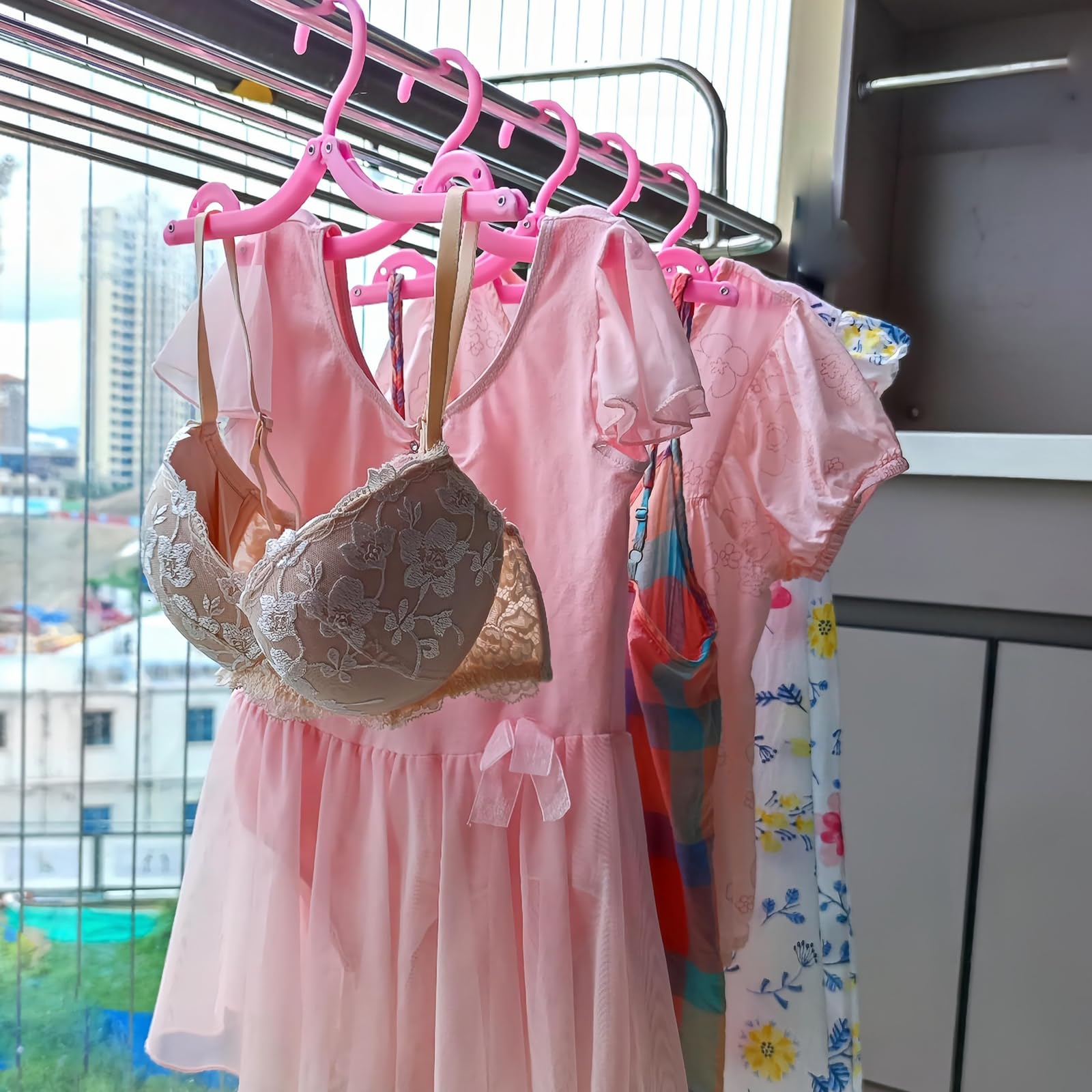 11 Pcs Portable Folding Travel Hangers - Lightweight Pink Clothes Hangers For Home & Trip