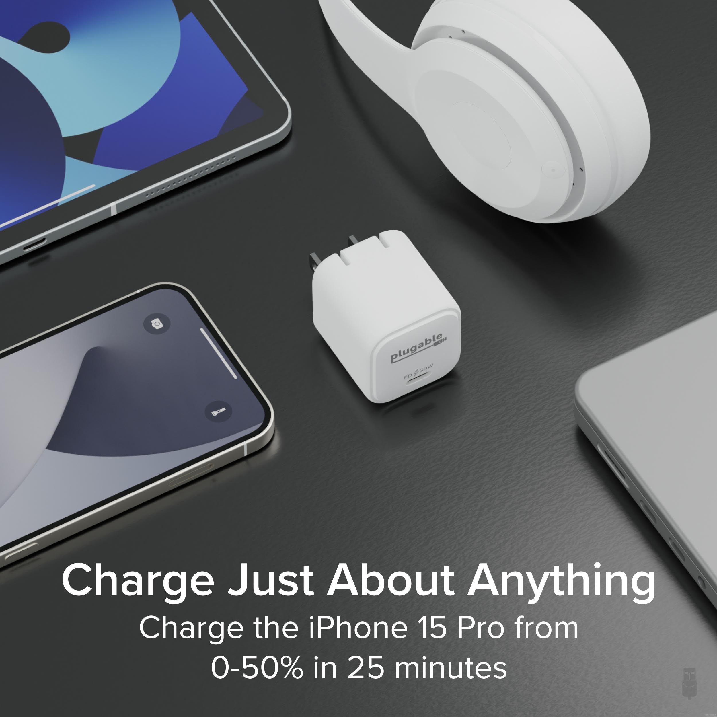 Plugable Chargeur USB-C GaN 30 W – Compatible MagSafe, charge rapide pour iPhone, iPad, Galaxy et appareils USB-C – Déploiement informatique, voyages d'affaires et équipes à distance – Blanc