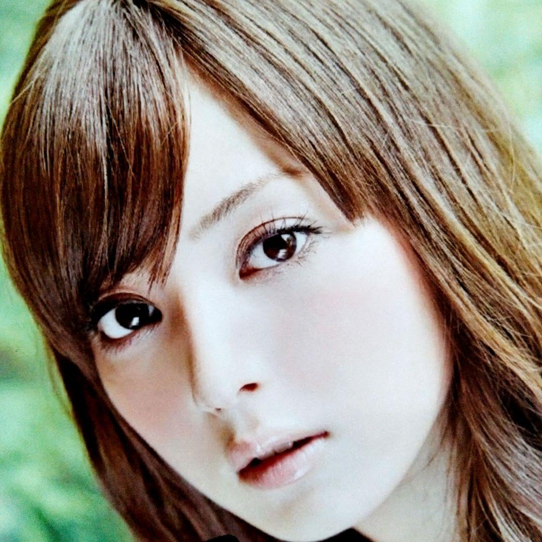 Amazon.co.jp: セール中…佐々木希直筆サイン入り写真… : おもちゃ