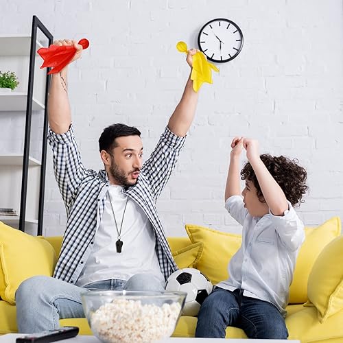 Miniatura 5 de Skylety Juego de 12 banderas de penalti de fútbol, 8 banderas de fútbol rojas y amarillas para accesorios de fiesta y 4 silbatos deportivos de