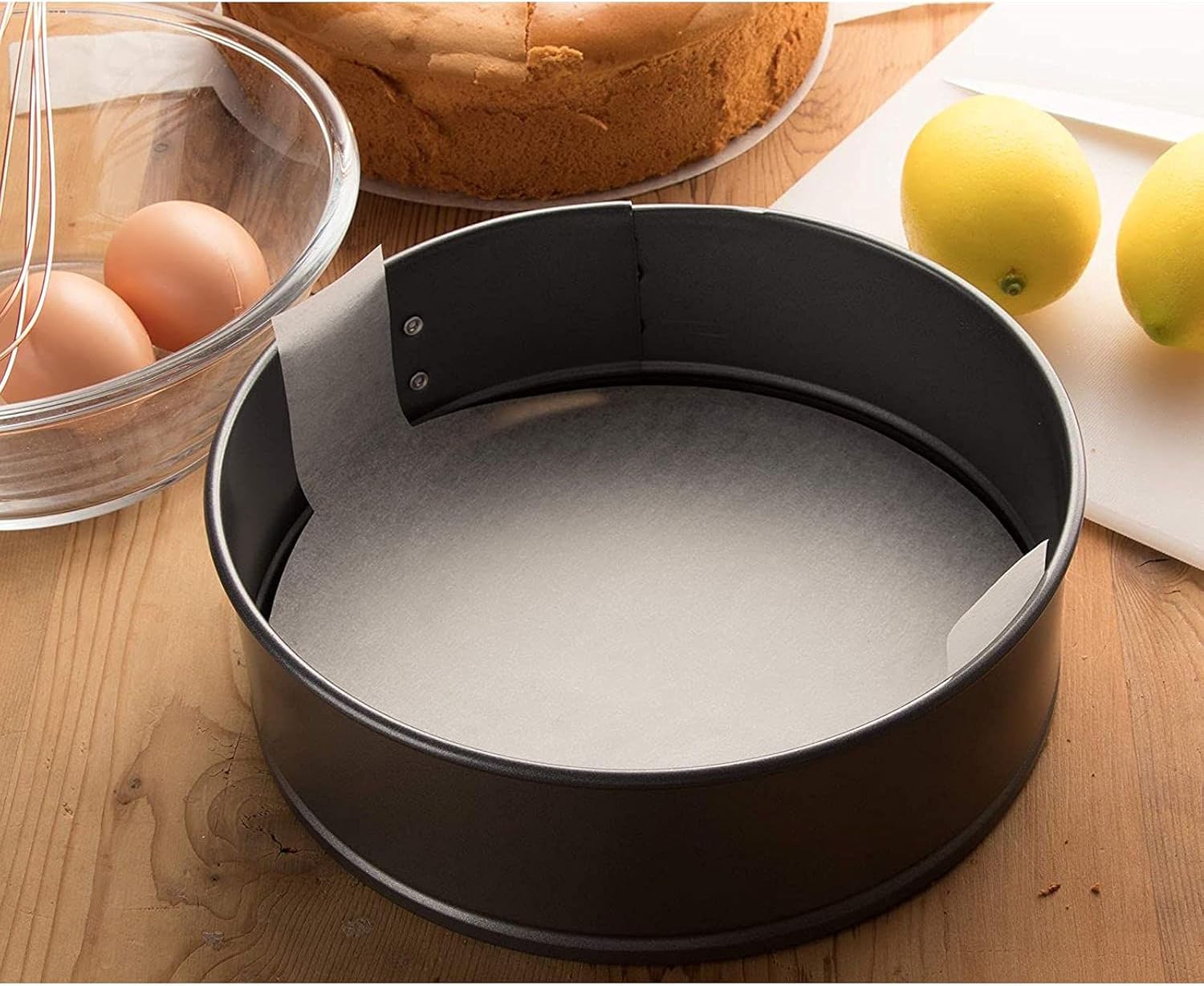 Juvale 100 Sheets Parchment Paper Rounds with Lift Tabs, 9 inch Nonstick Cake Pan Baking Liners: Home & Kitchen