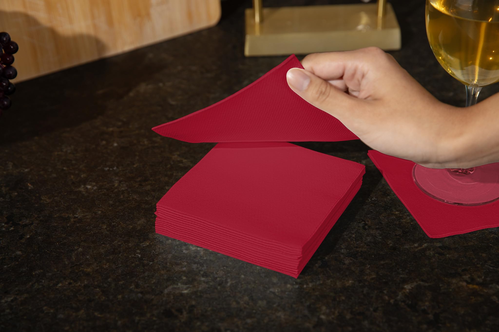 AH AMERICAN HOMESTEAD Servilletas de cóctel de papel, desechables símil lino, cuadradas 12 x 12 cm, a granel, ideales para fiestas o bodas, 100 unidades, burdeos