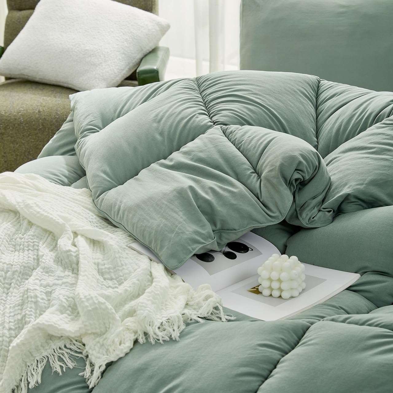 Coma Inducer Thick Being Cool Alaskan King Comforter Set - Chinois Green