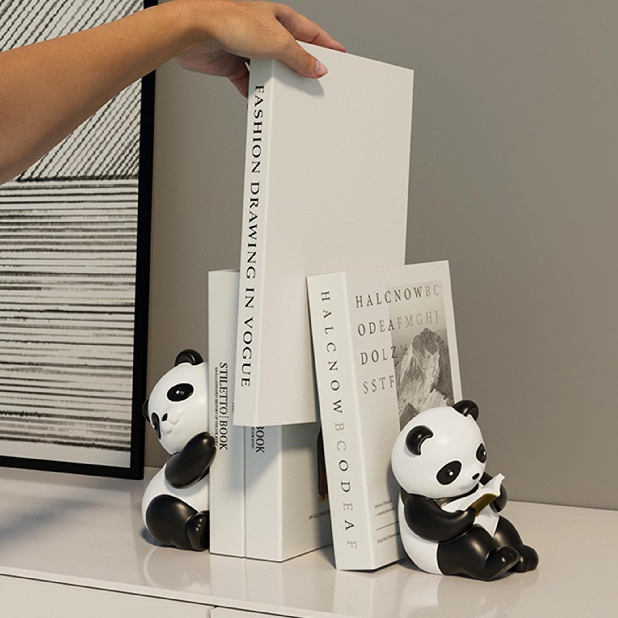 Linxia Panda Bookend Creative Bookends for Shelves Book Holder Stopper for Books/Movies/CDs/Video Games (1 Pairs)