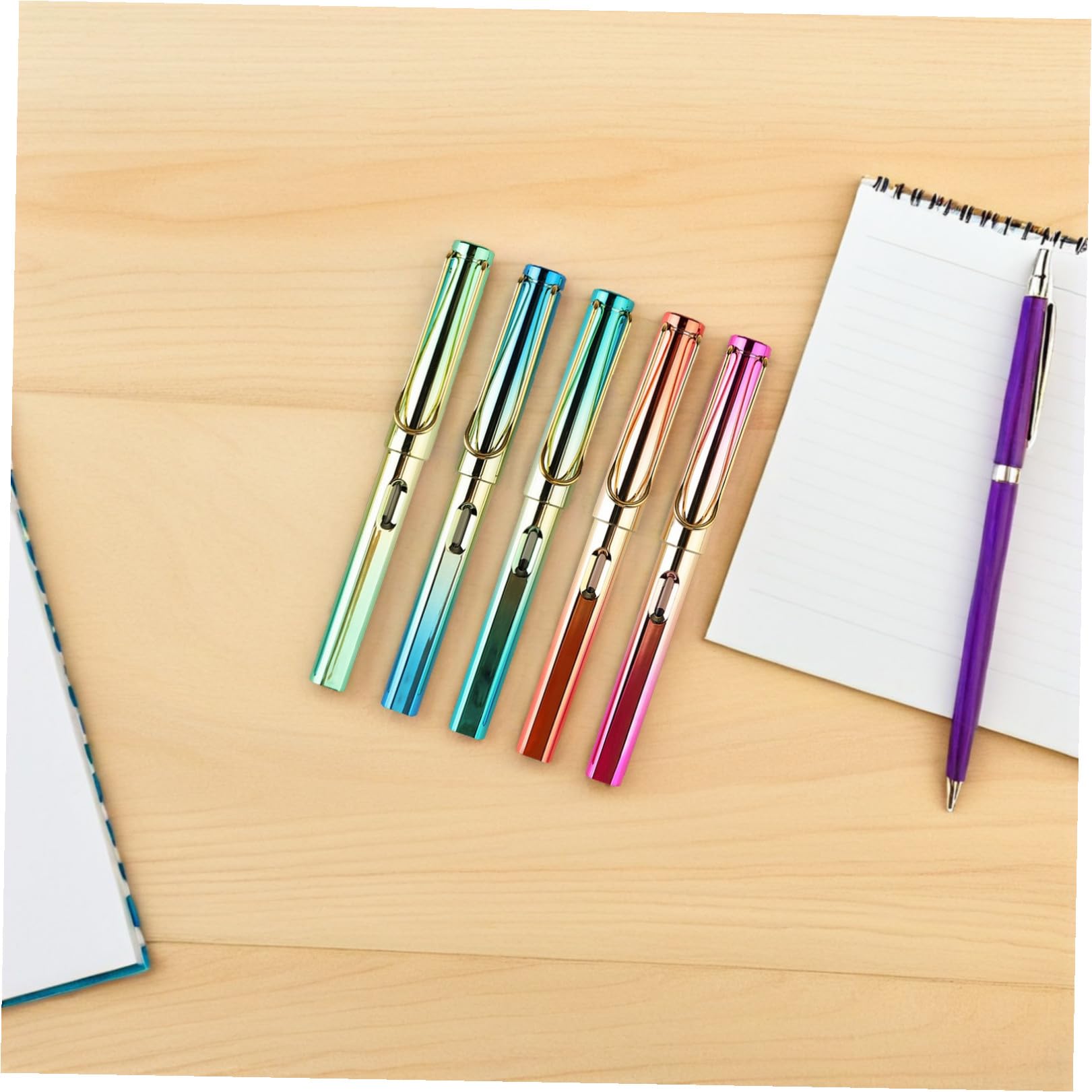 5er Pack Füller aus Kunststoff und Metall Glatt Schreibend Nachfüllbar mit Tintenbeuteln 5 Stück für Schüler und Kalligraphie