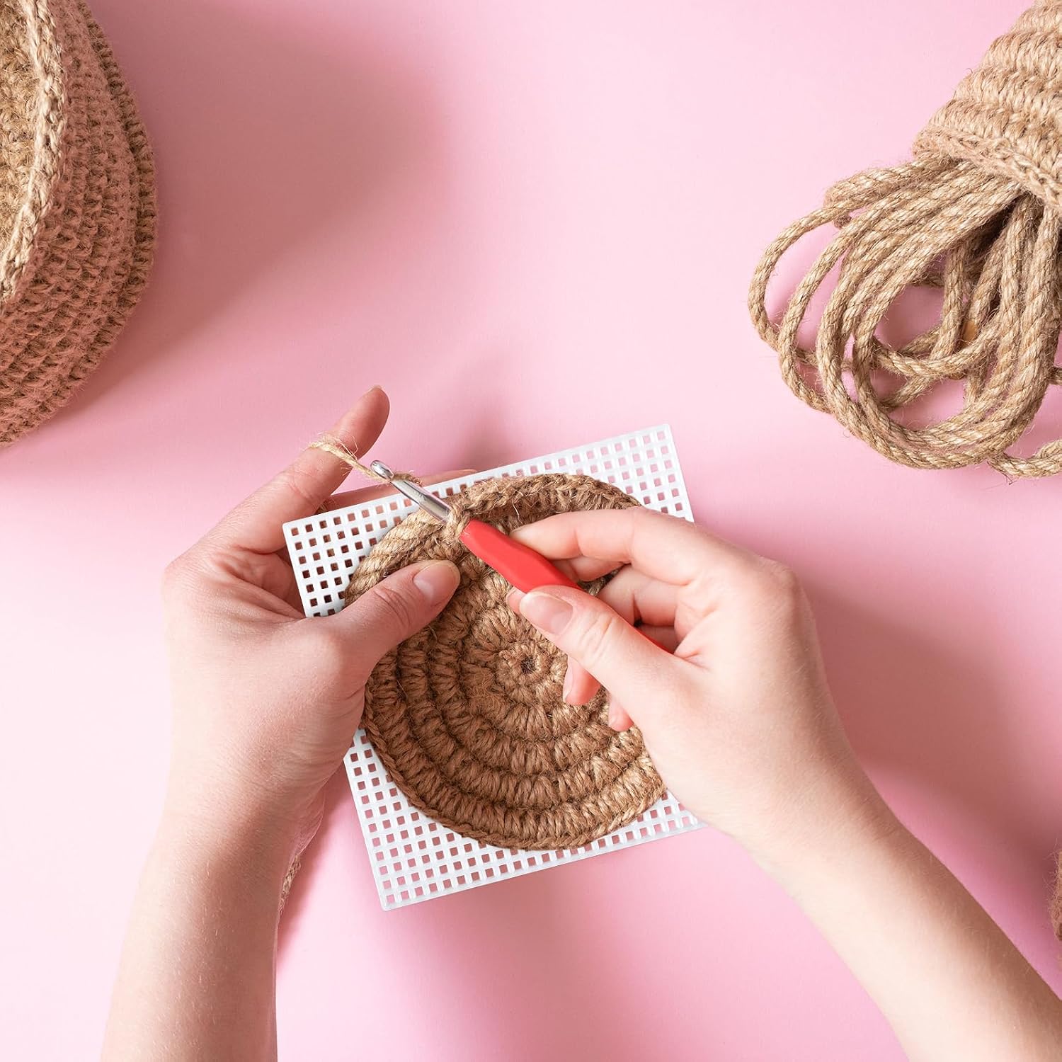 100 Pcs Square Plastic Canvas Mesh Sheets 4.5 × 4.5 Inch White Blank Needlepoint Canvas Plastic Mesh Mat for Cross Stitch Needlework Embroidery Yarn Crafting Knit Crochet Project