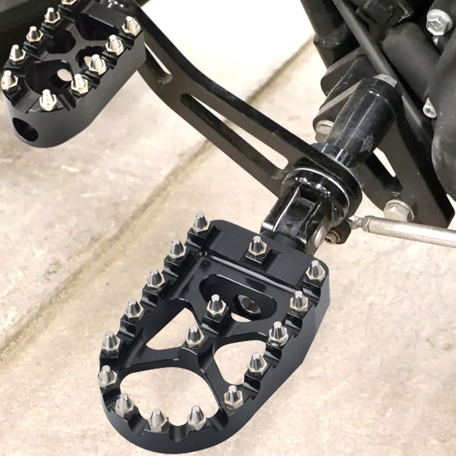 Goldfire Black Motorcycle Pegs CNC Wide Foot Pegs 360° Roating MX