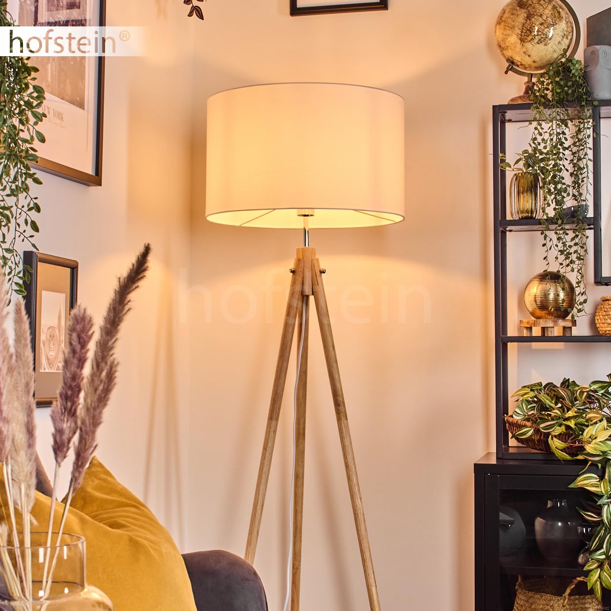 Stehleuchte Flemming, Stehlampe aus Holz/Stoff in Naturfarben/Weiß, Leuchte im skandinavischen Design mit rundem Schirm (Ø 50 cm) u. Fußschalter, Höhe 162 cm, 1 x E27, ohne Leuchtmittel