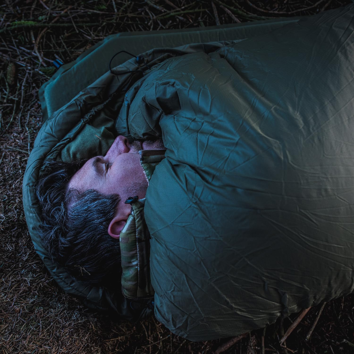 Amazon.co.jp: Snugpak(スナグパック) 寝袋 タクティカル4 ライト