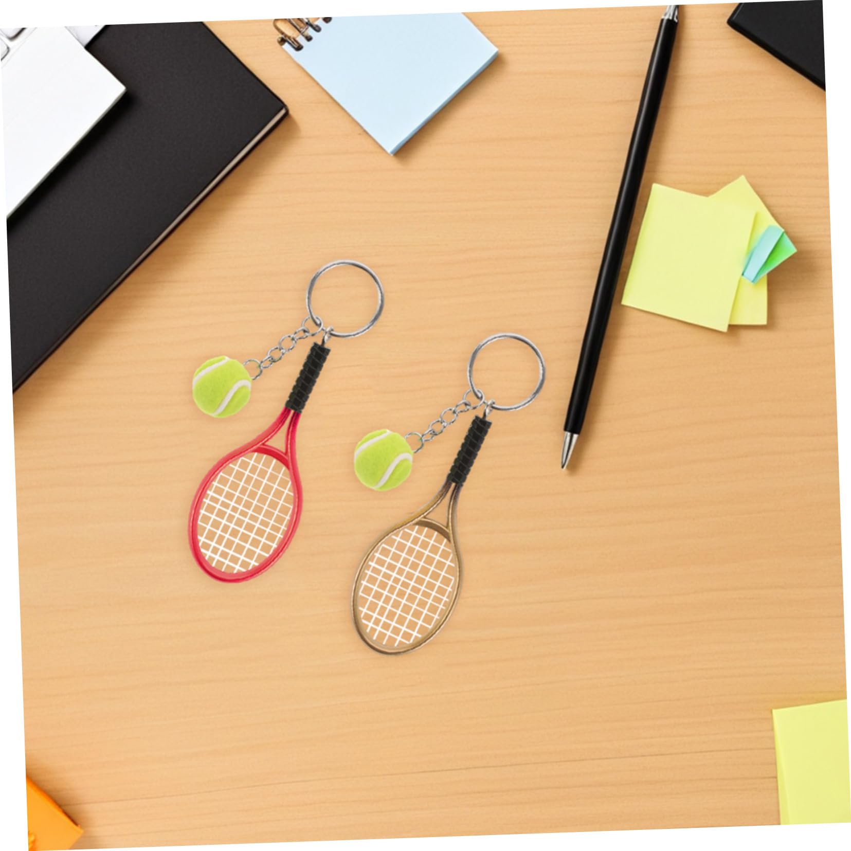 KOMBIUDA 18 Portachiavi Per Amanti Dello Sport Portachiavi Con Da Tennis Accessori