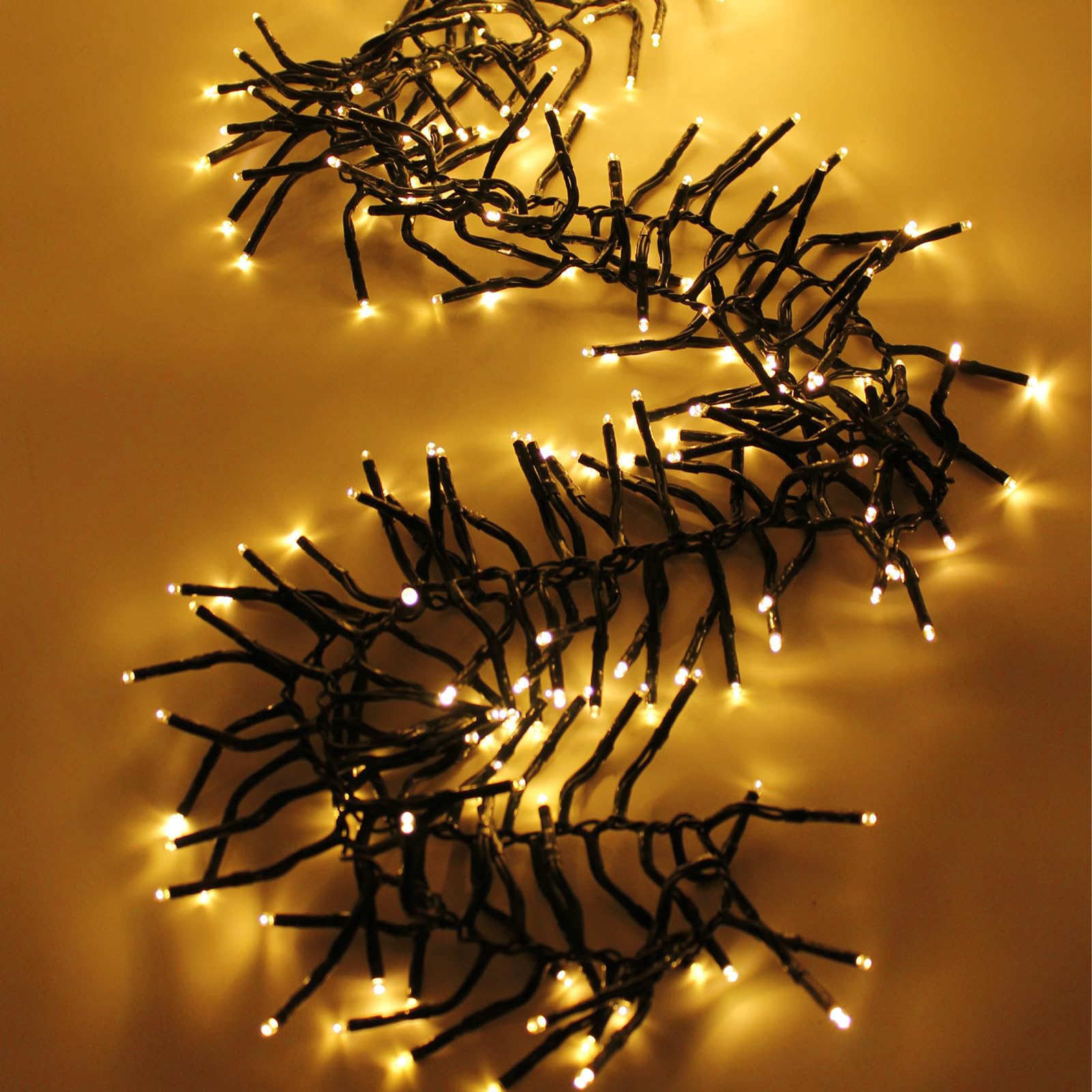Luccika, Cluster-Lichterkette, Gold, 20 Meter, 1000 LEDs, Ø 3 mm, Lichterkette für Weihnachtsbaum, 4 Lichteffekte, Fernbedienung, Timer, grünes Kabel IP44, Verwendung im Innen- und Außenbereich