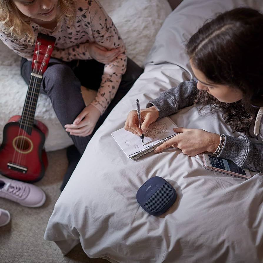 BOSE/soundlink micro/新品未使用/ダークブルー Amazon.com: Bose SoundLink Micro Dark Blue (Renewed)
