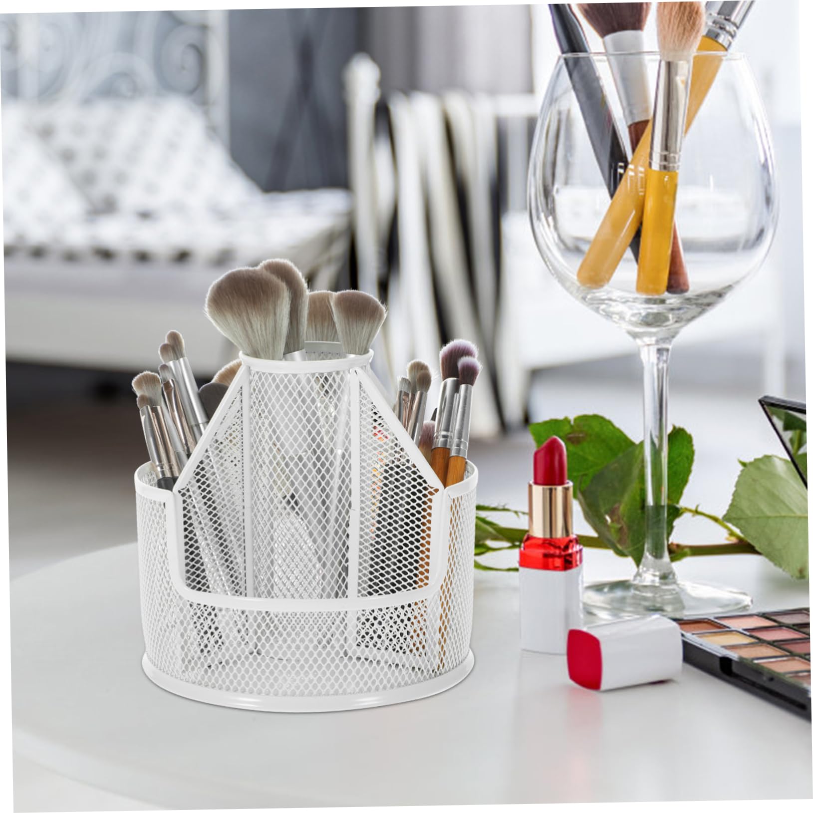 SHINEOFI Portapenne Girevole in Metallo Bianco Grande Capacità e Rotazione a 360° per Decorazioni Scuola, Organizer da Scrivania Elegante e Resistente per Cancelleria e Gioielli