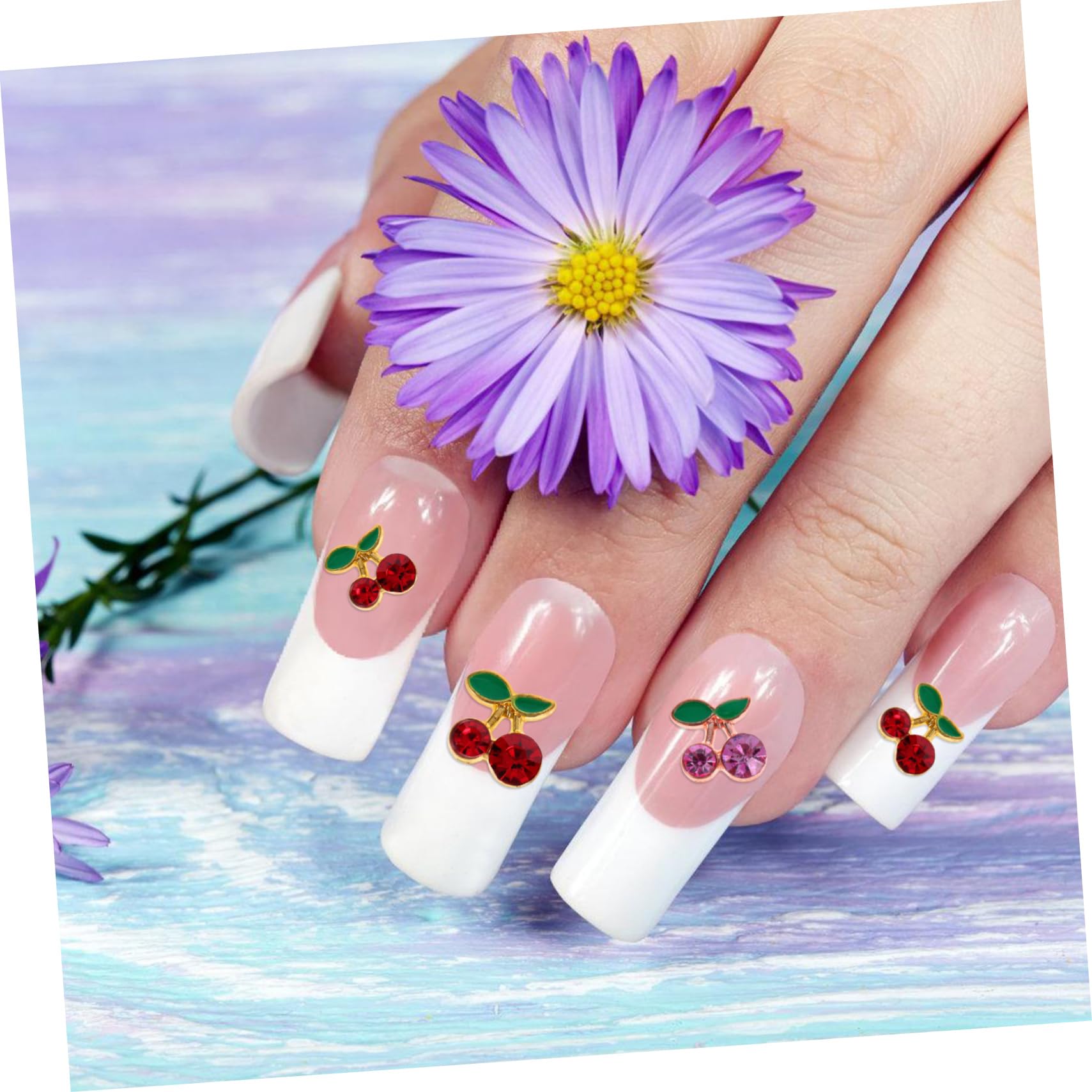 4 Set Charm Per Unghie Con Dorati E Decorazioni Per Nail Art Per Donne Per Feste E Speciali 32 Pezzi*4