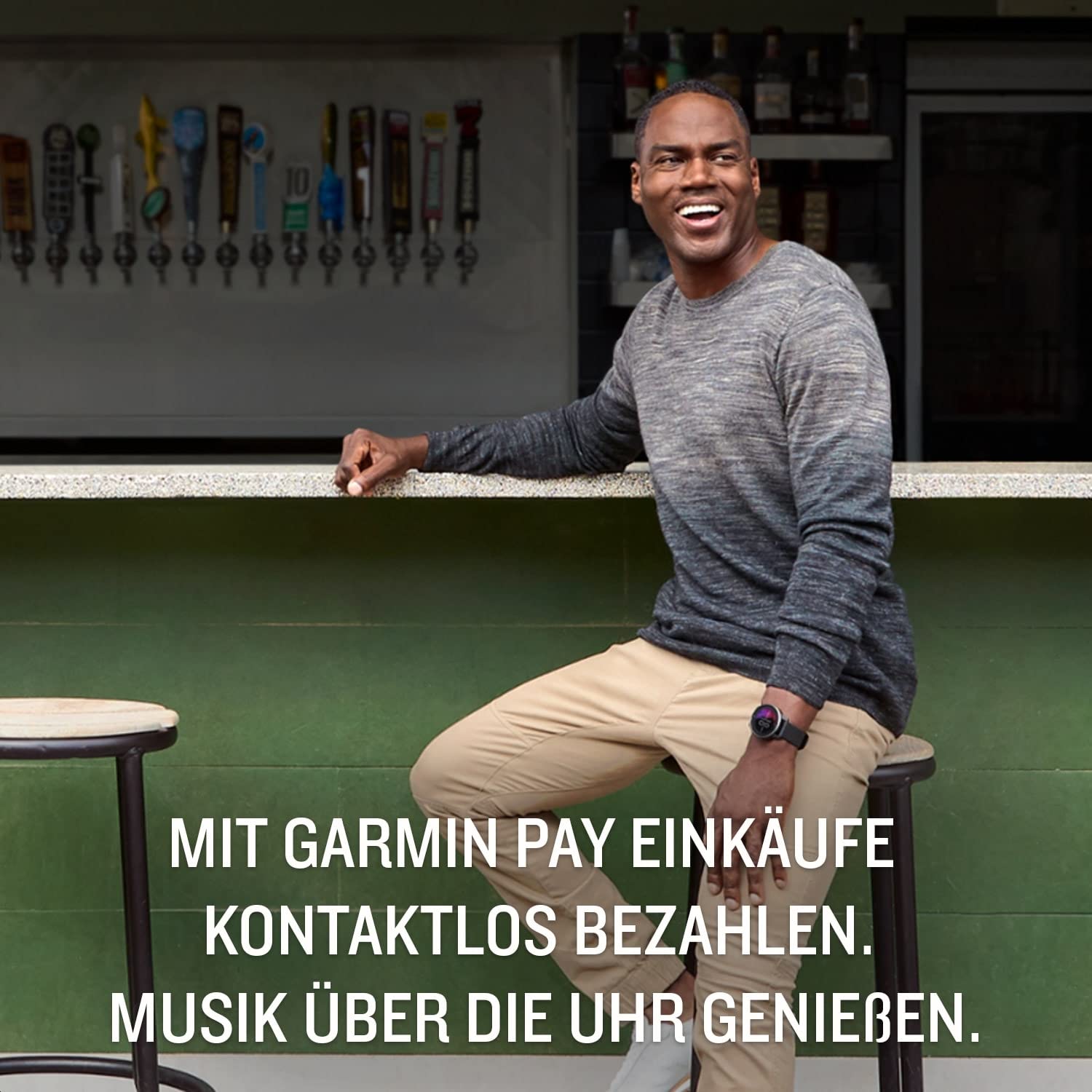 Garmin [renewed vívoactive 4 – wasserdichte GPS-Fitness-Smartwatch mit Trainingsplänen und Übungen, Herzfrequenzmessung, 20 Sport-Apps, 8 Tage Akkulaufzeit, kontaktloses Bezahlen [Generalüberholt]