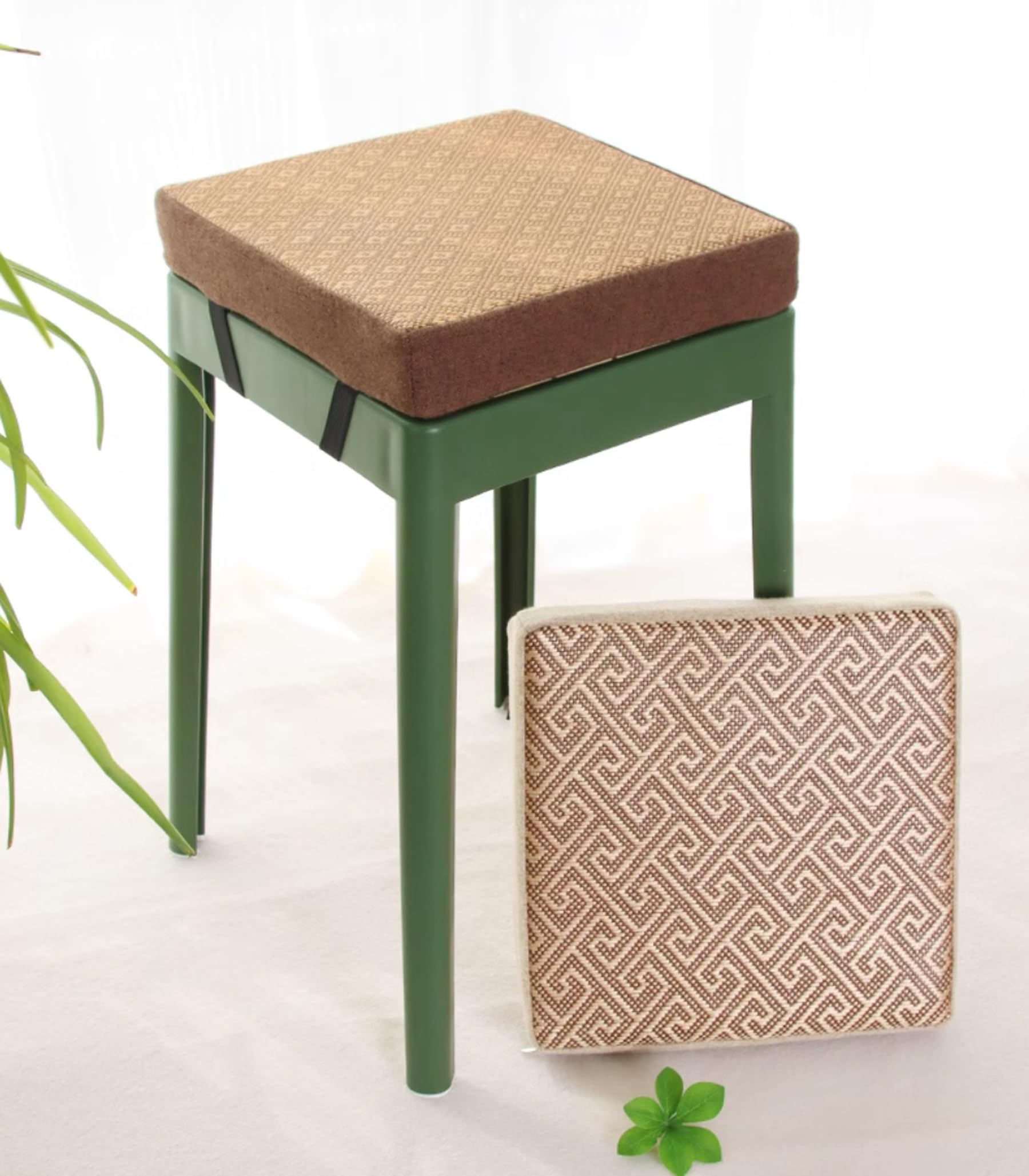 Cuscino Per Sgabello Da Bar Tromlycs – Quadrato 35,6x35,6 Cm – Schiuma Alta Densità 3,8 Cm – Con Lacci Antiscivolo E Fodera Lavabile – Grigio
