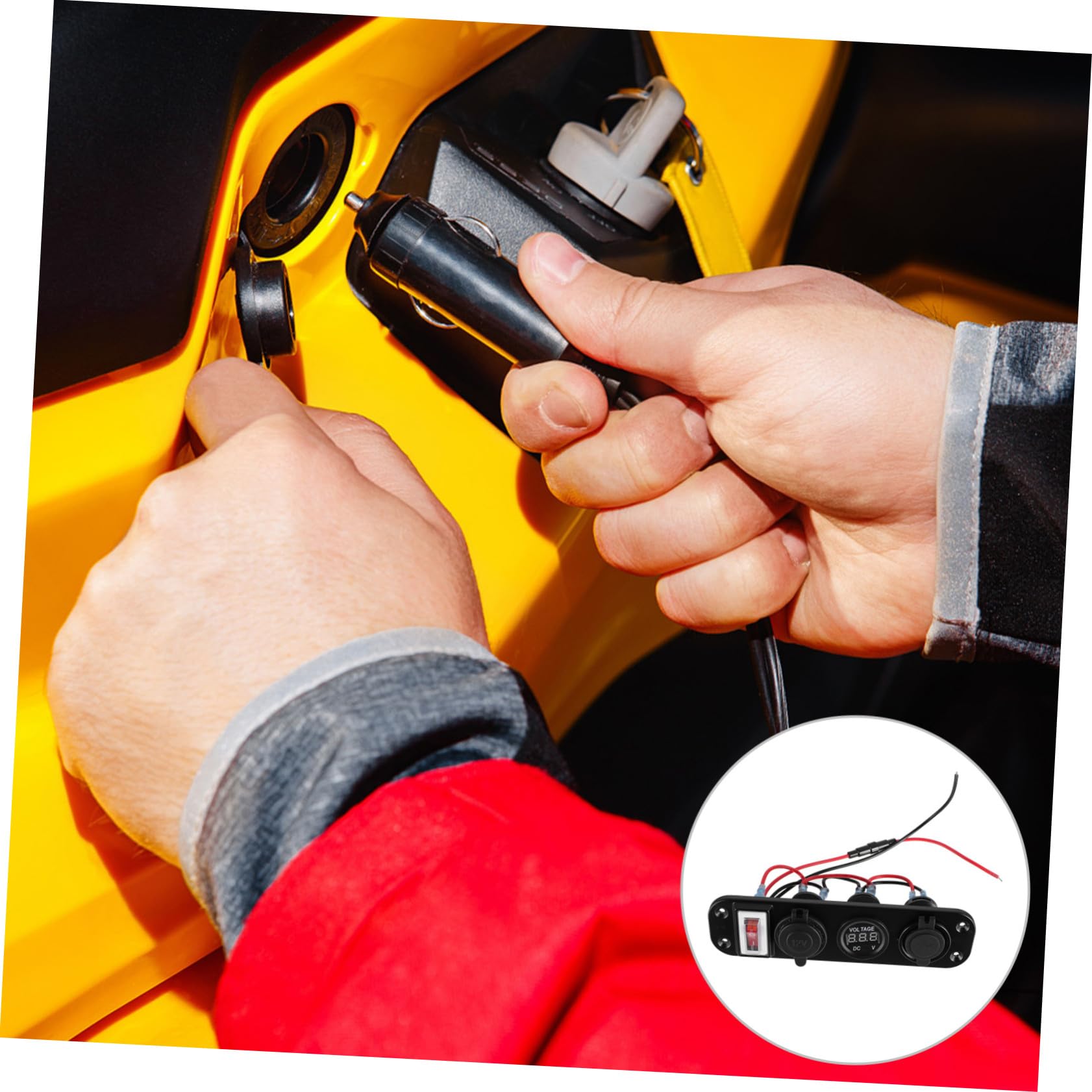 Caricatore Auto USB Voltmetro Digitale, Doppia Porta e Pannello