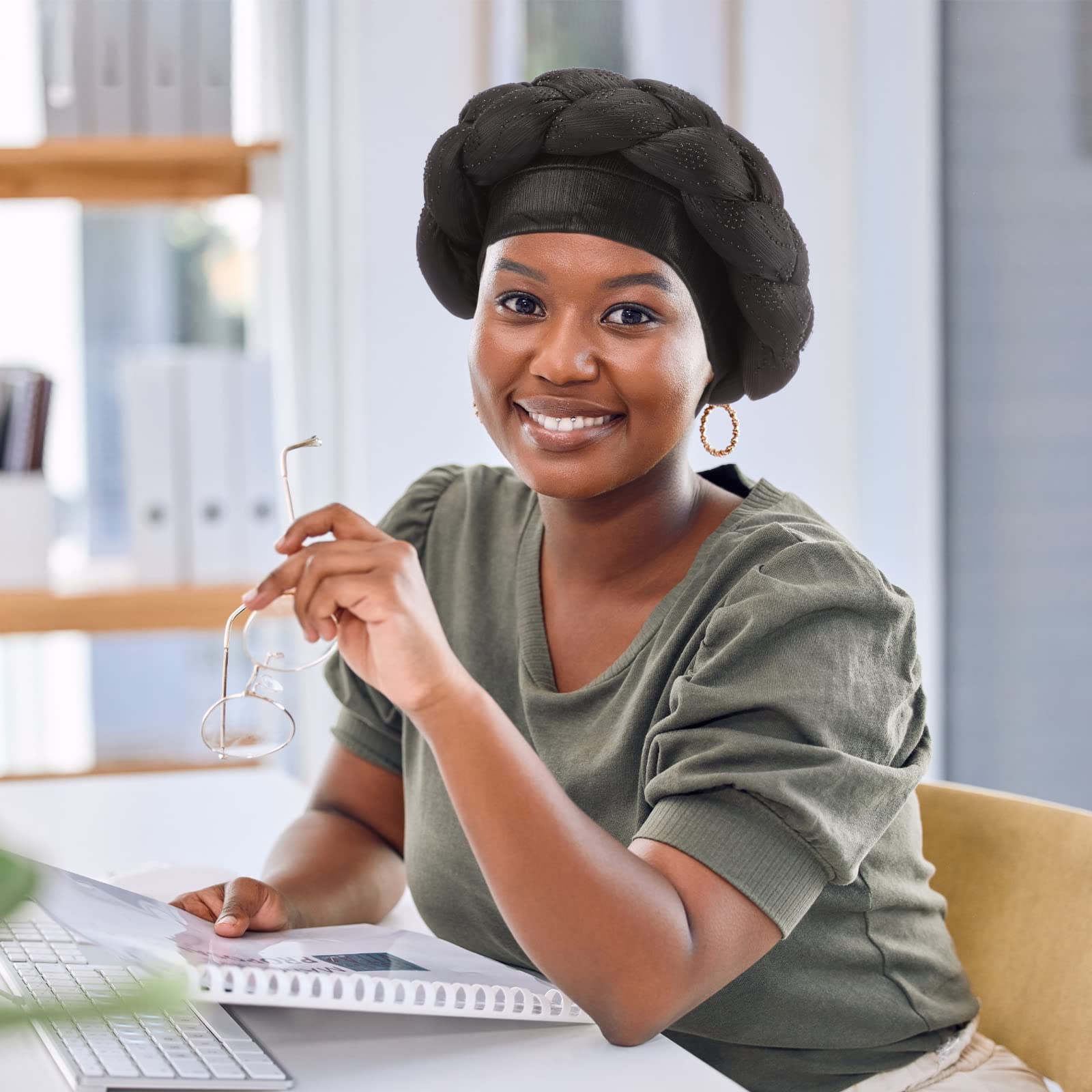 4 Stück afrikanischer Turban-Kopfwickel für Frauen und Mädchen, geflochtene Kristalle, Kopf-Turbane, weiche, gedrehte Wickelkappen für Frauen, Größe M
