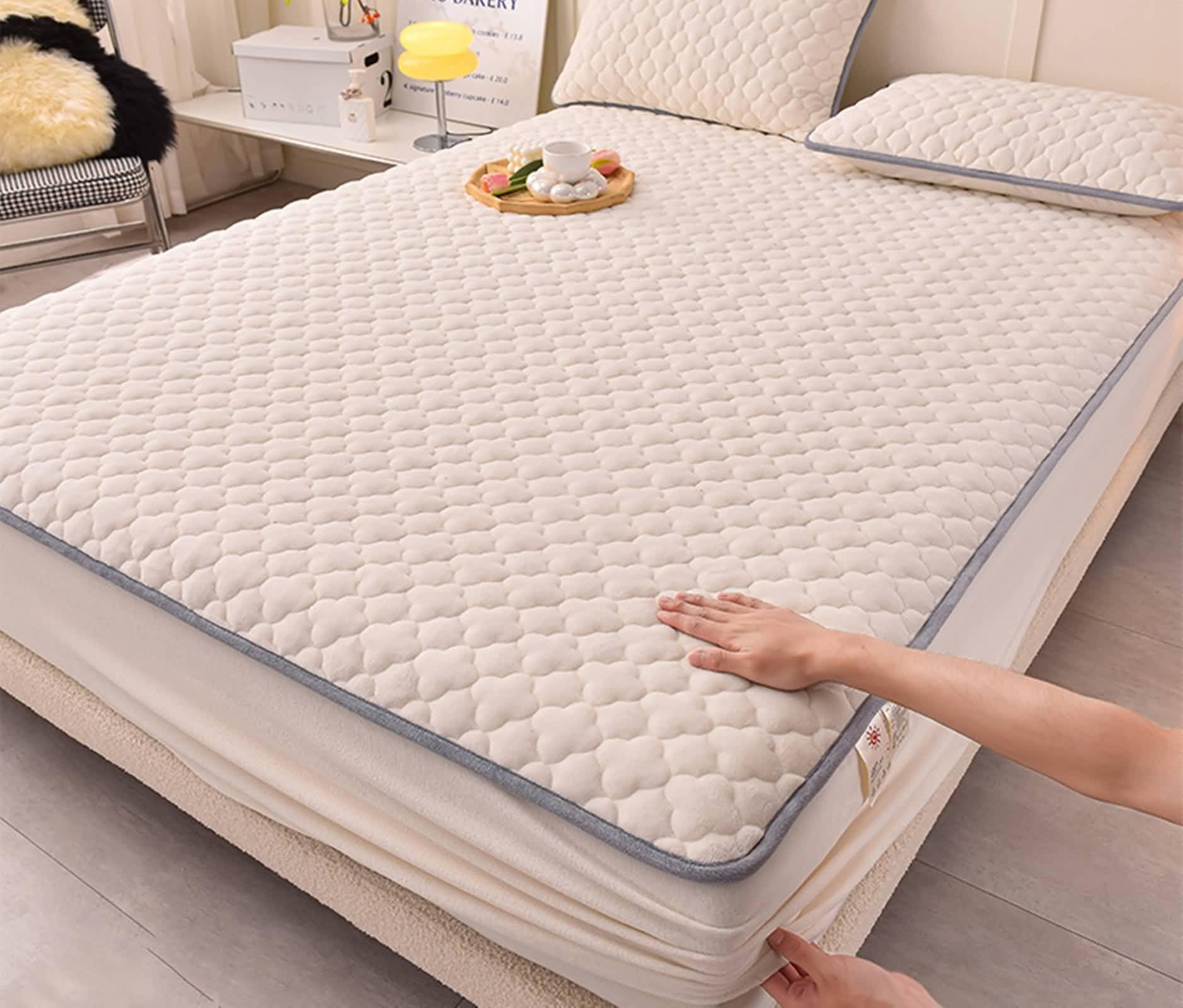 Drap housse velours de lait chaud 180x200 cm beige uni literie cocooning