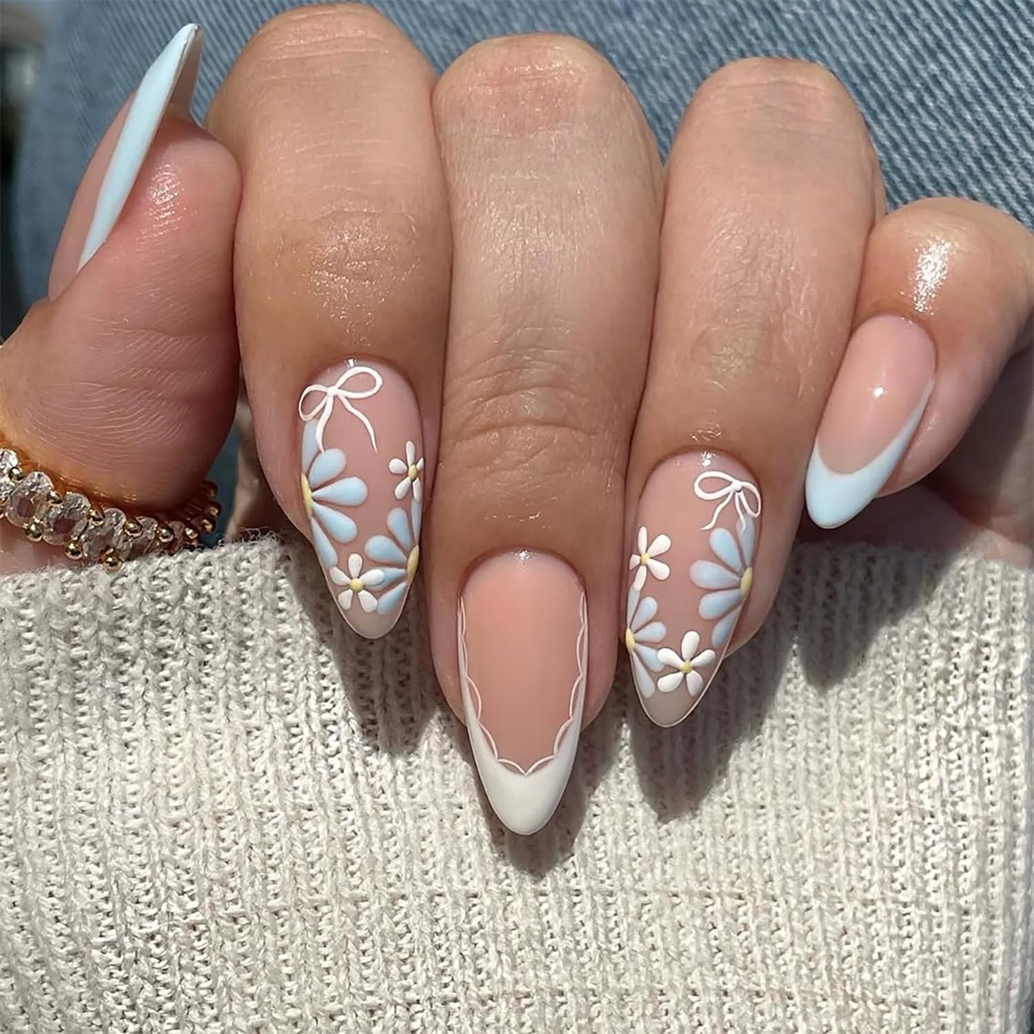 24Pcs Flower Press On Nails Short Almond Fake Nails French Tip Gradient False Nails With Gold Rhinestone Designs Acrylic Nails Press Ons Full Cover Glue On Nails Stick On Nails For Women